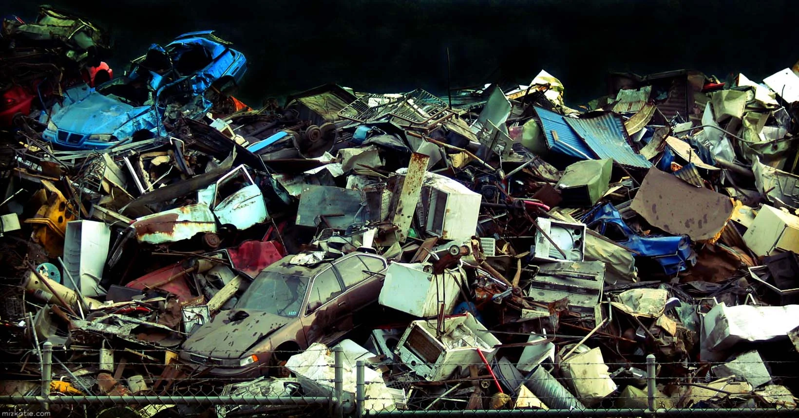 Kill the Clutter. Reclaim Your Life.