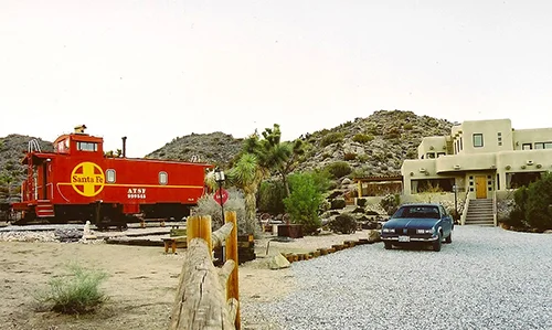 caboose1_500.jpg