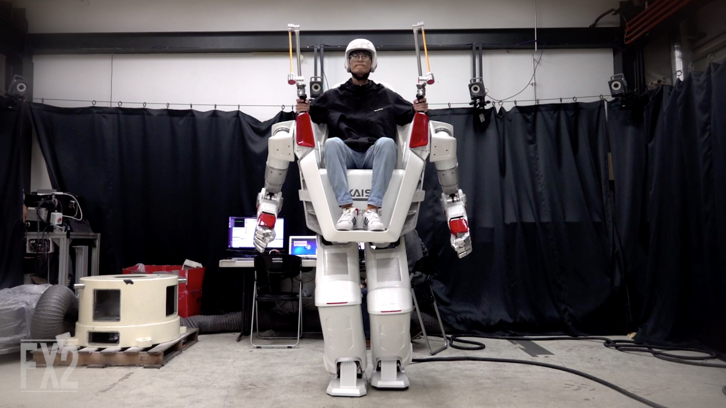 FX-2 The Giant Human Riding Robot by KAIST HuboLab & Rainbow Robotics