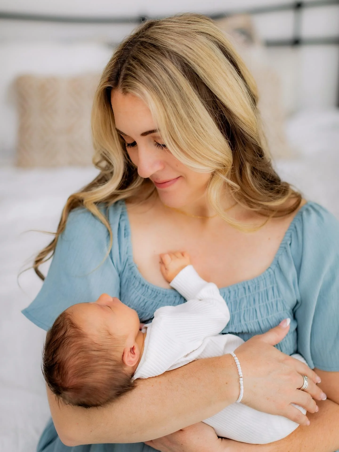 Newborn snuggles with mom &amp; dad 🤍 these are moments that pass way too fast! It is truly a miracle every time a baby is born ✨ I feel so lucky that I get to photograph these little ones!