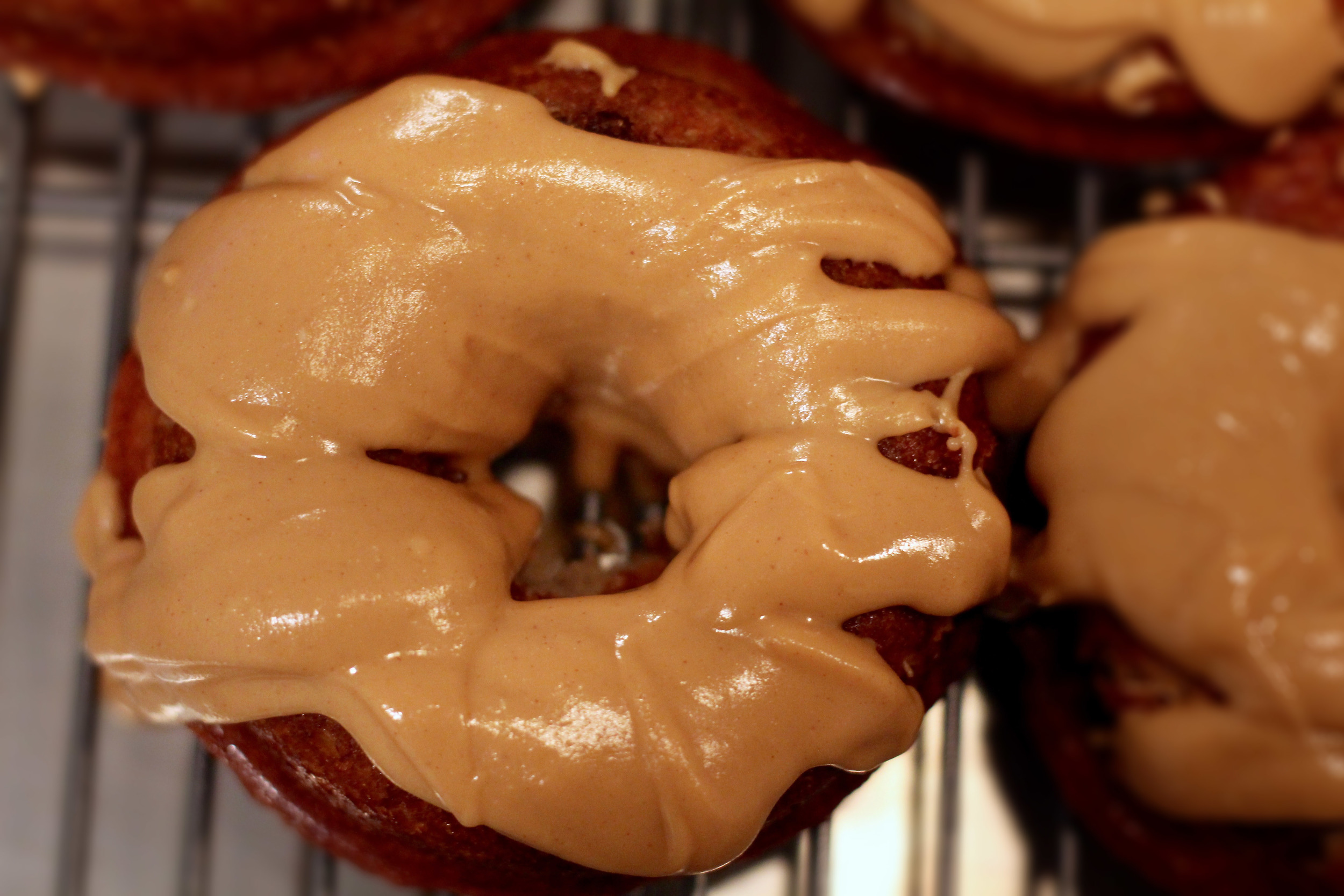 chocolate-chip-banana-donuts-peanut-butter-frosting3.jpg