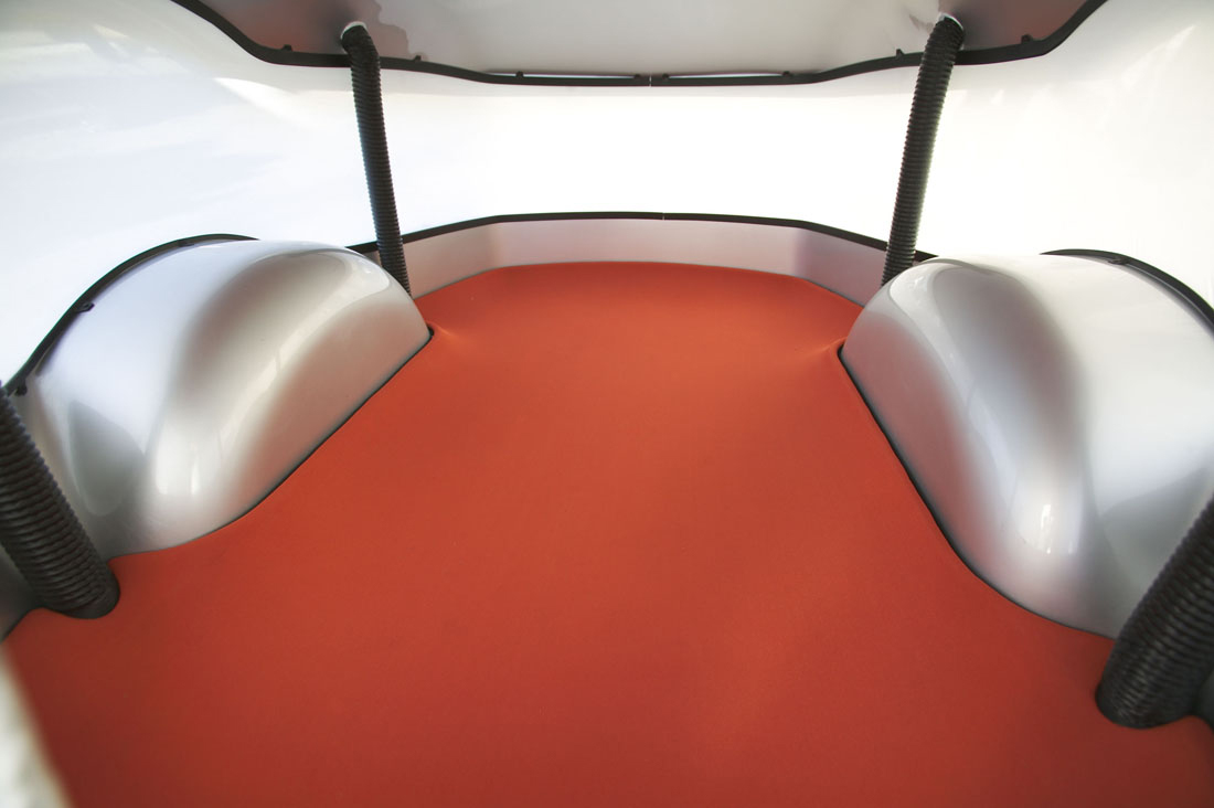 actic_trailer_inside.jpg