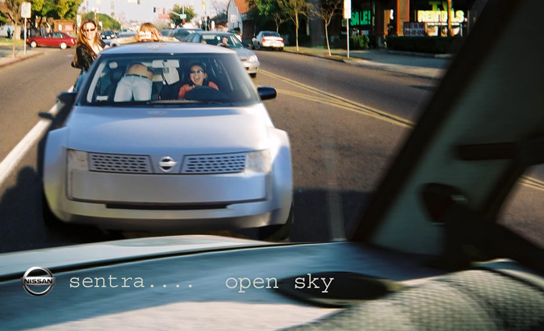 sentra1.jpg