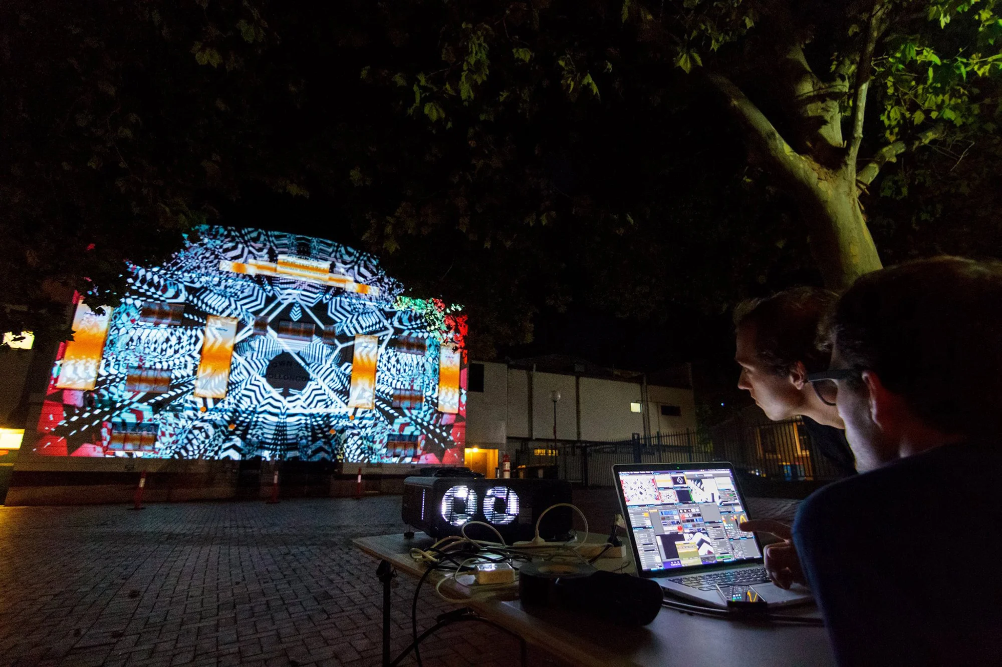 chris-anderson-design-wollongon-sydney-projection-art-vj-zender-bender-nocturnal-arts-2.jpg