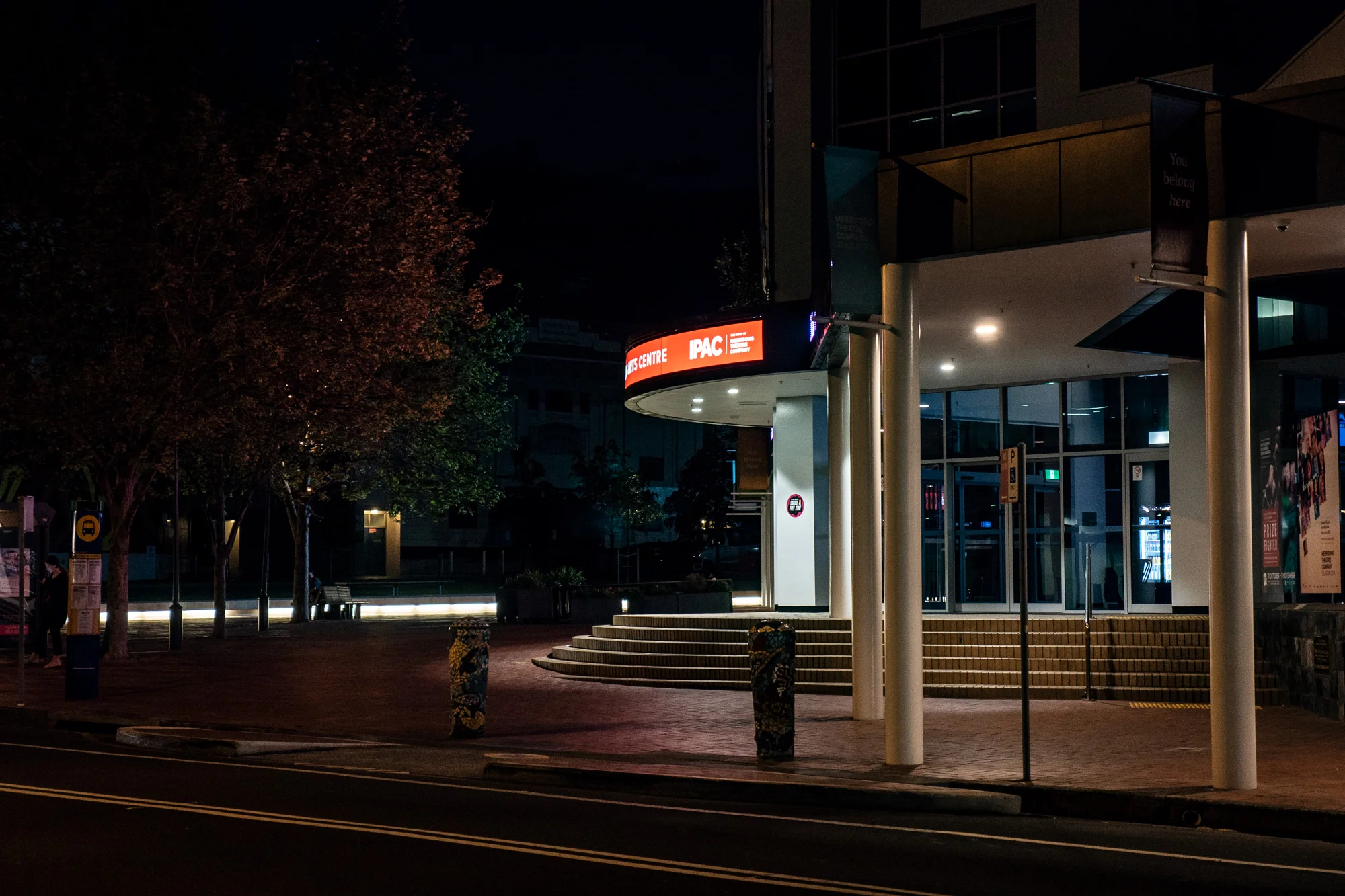 ipac-chris-anderson-design-visual-energy-signs-wollongong-merrigong-theatre-company.jpg