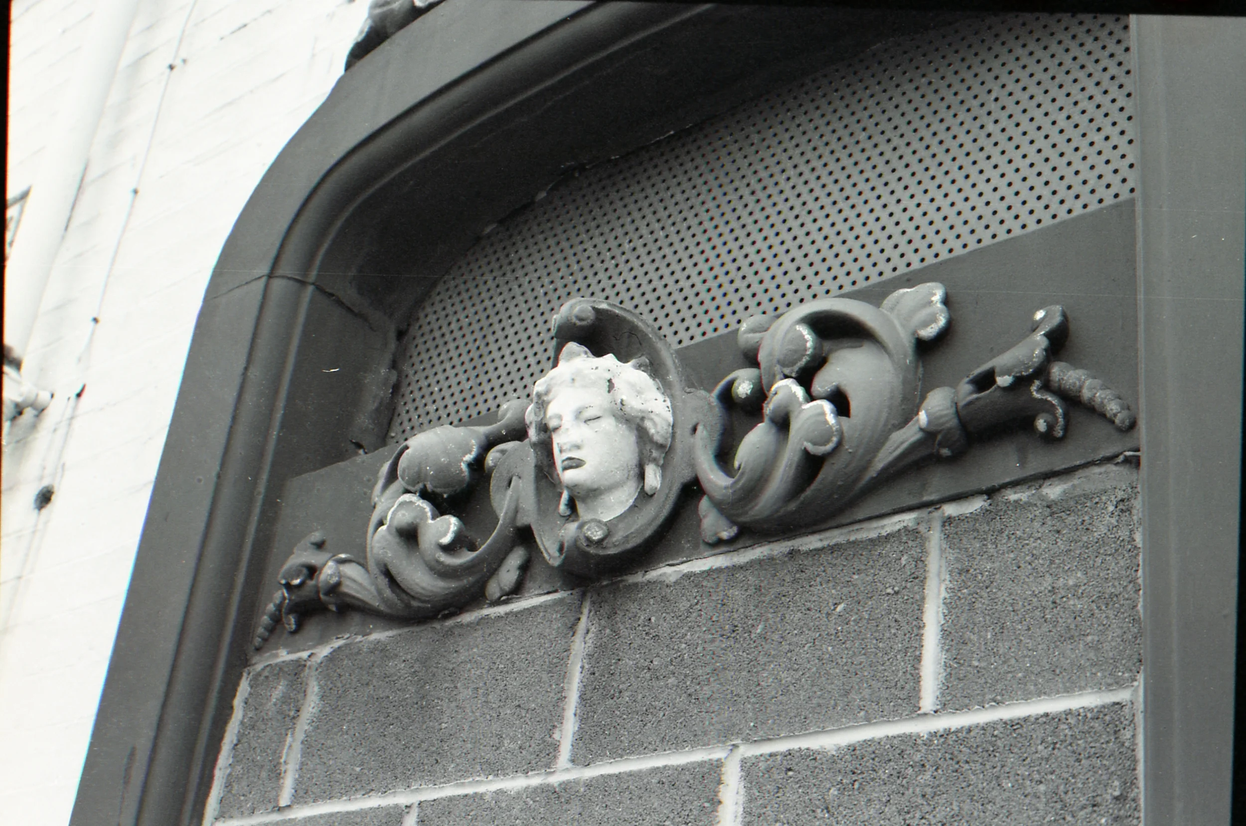 Day 105 - This building used to be a pub, I can imagine it looked quite splendid in its heyday