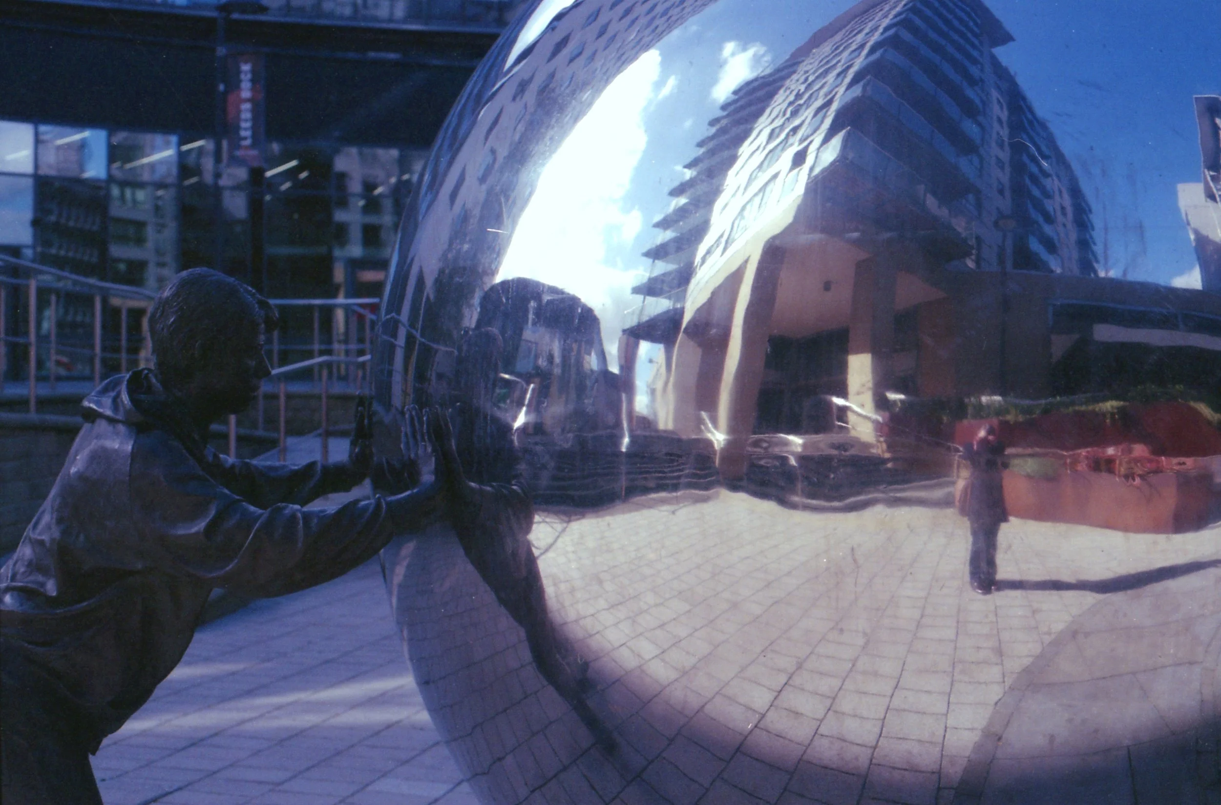 280/366 - Fun selfies at Leeds Dock