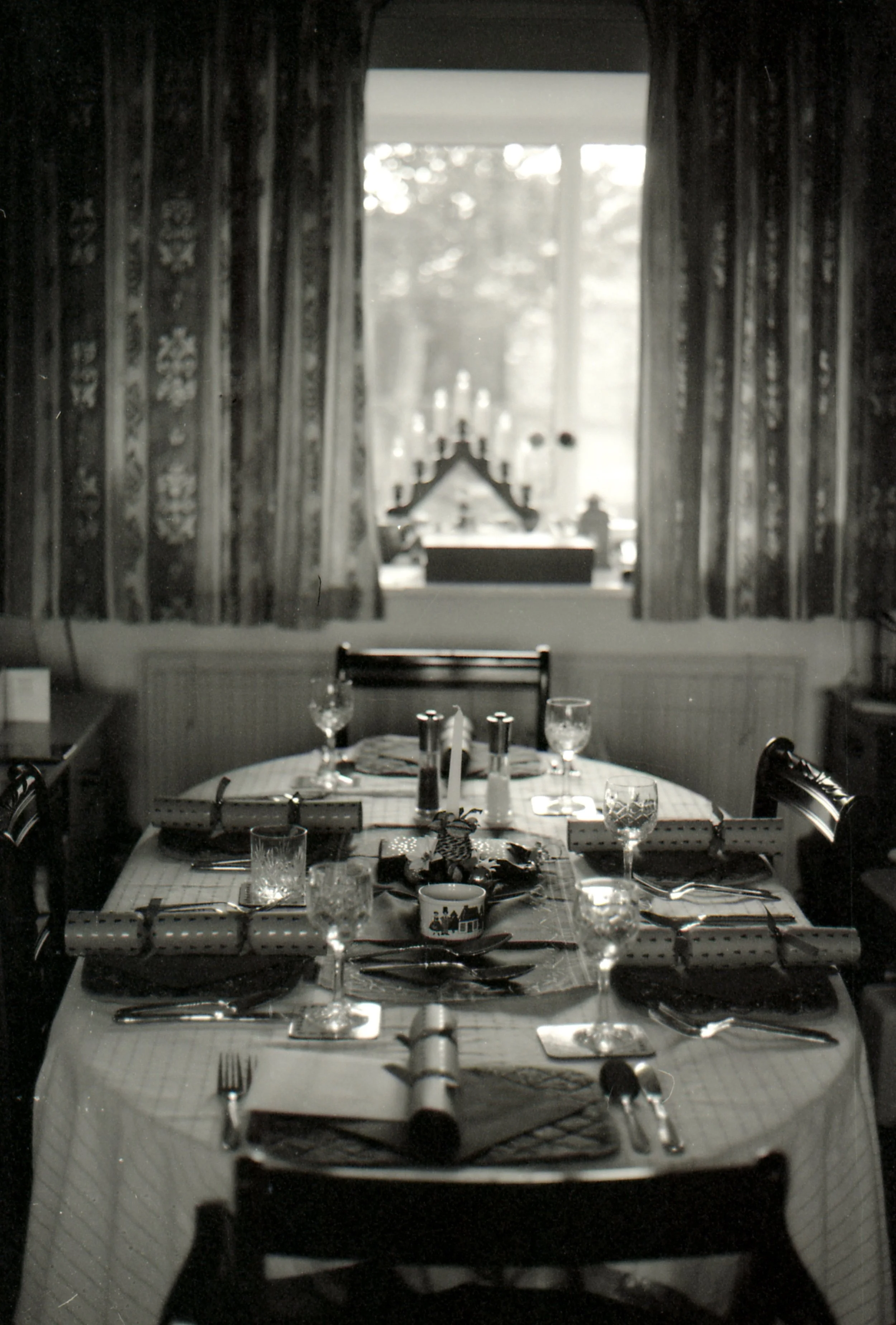 360/366 - My first Christmas dinner at Thomas's parents and I thought the table looked perfect. Hurray!
