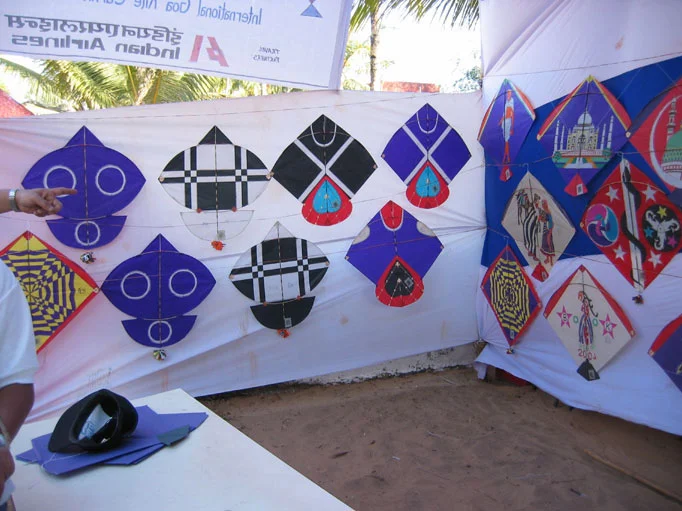 Tukkals and other kites by Babu Khan Photo courtesy Ajay Prakash