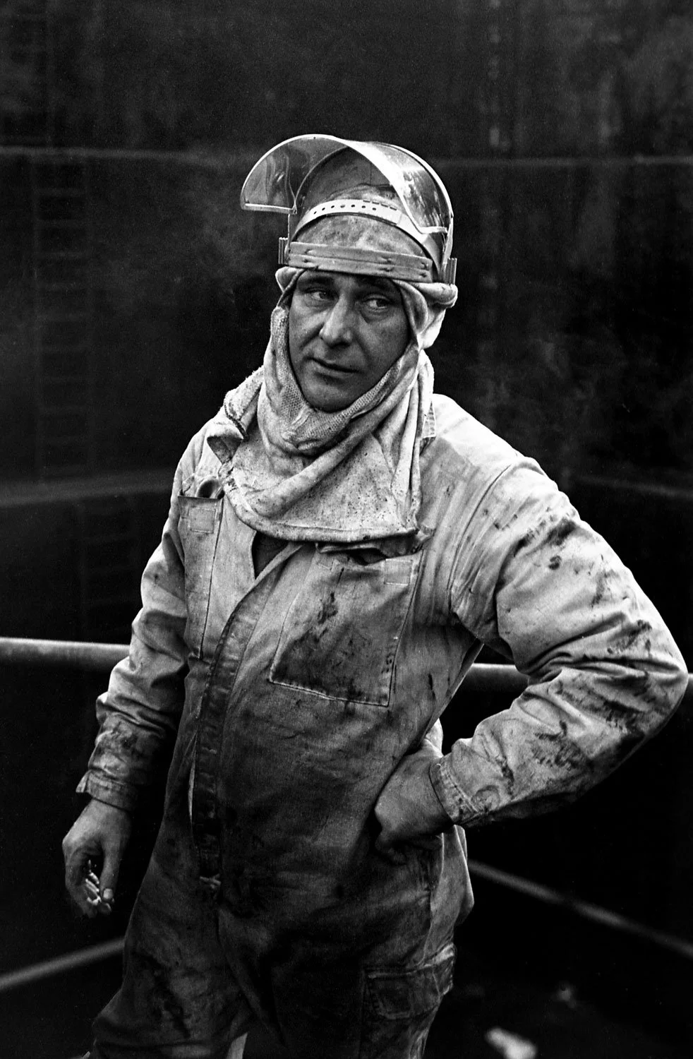 shipyard-worker-teesside-docks-by-whitby-based-photographer-scott-wicking.jpg