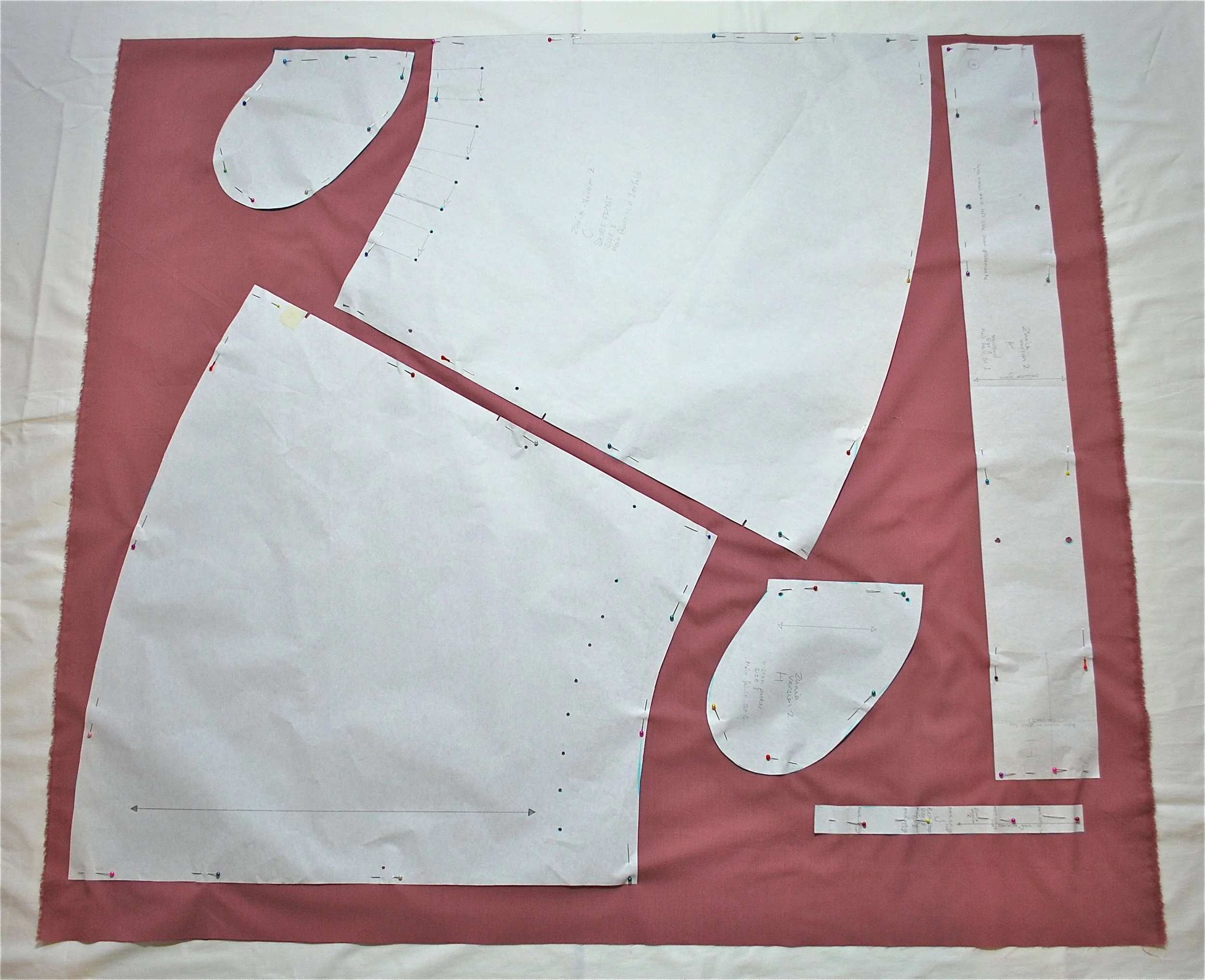 Naomi's size 8 pattern layout for version 2 on 45" fabric.