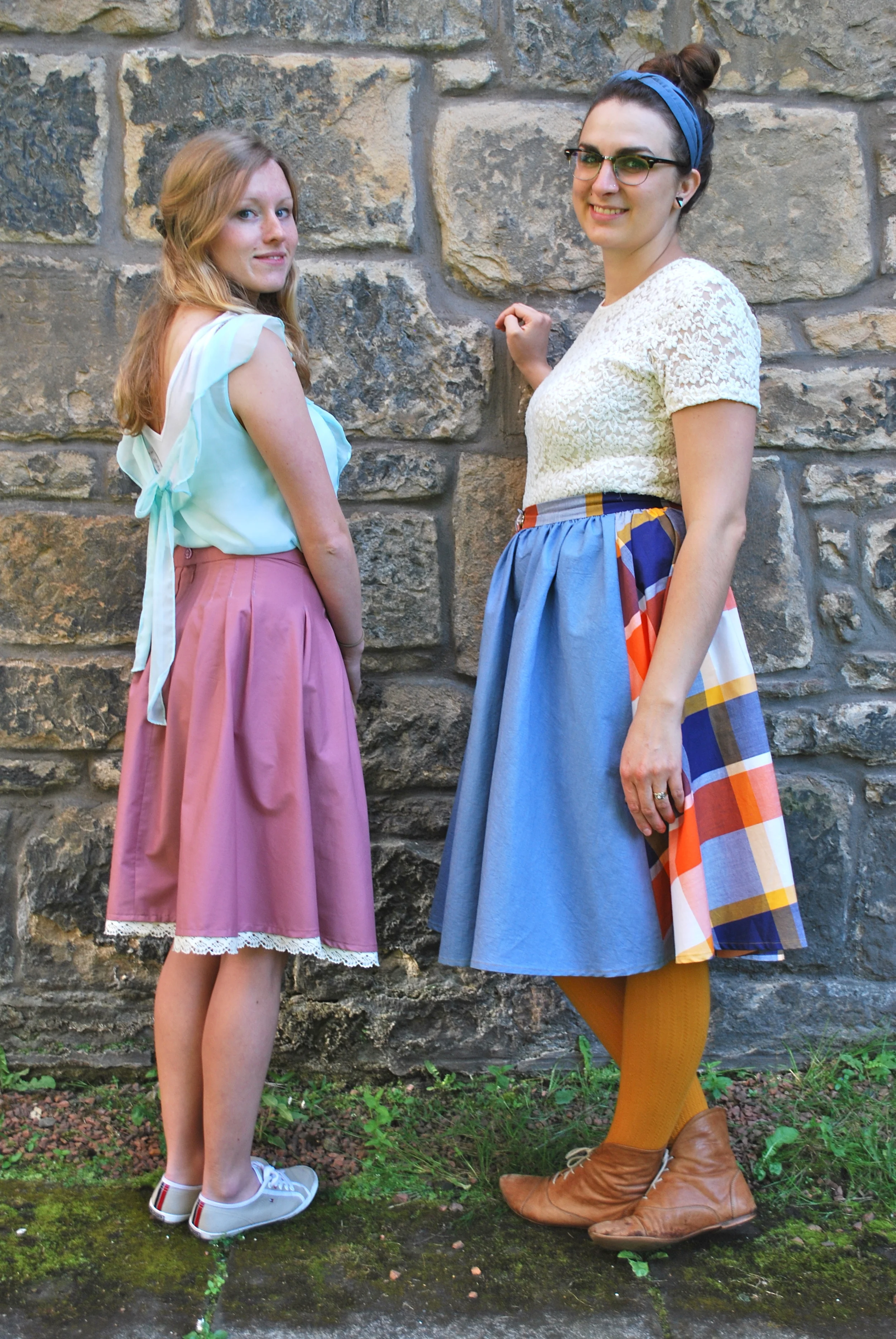 Naomi on the left and Cassandra on the right, each with their own version of the Zinnia.