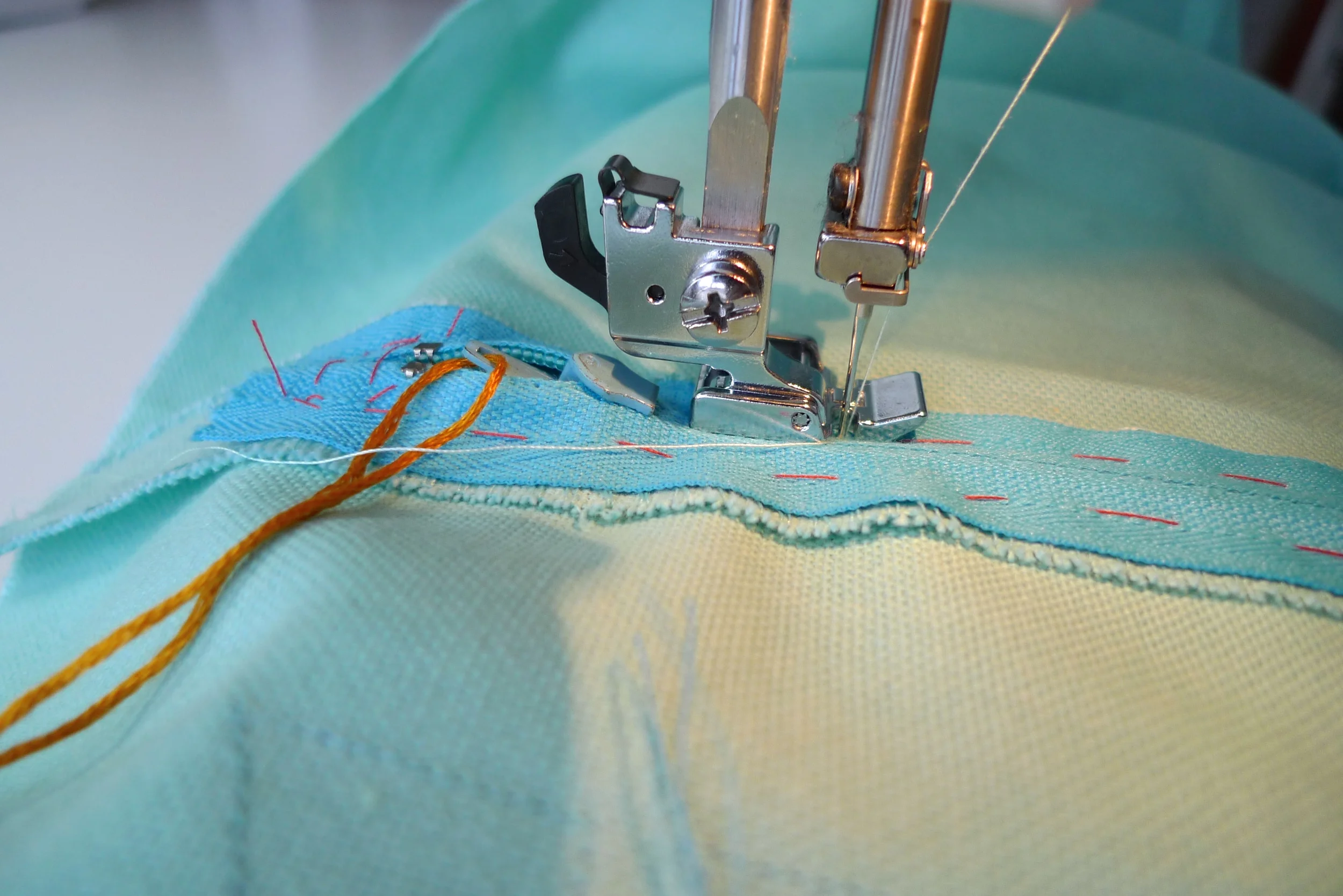 STEP 4a - Start position, just below zip pull