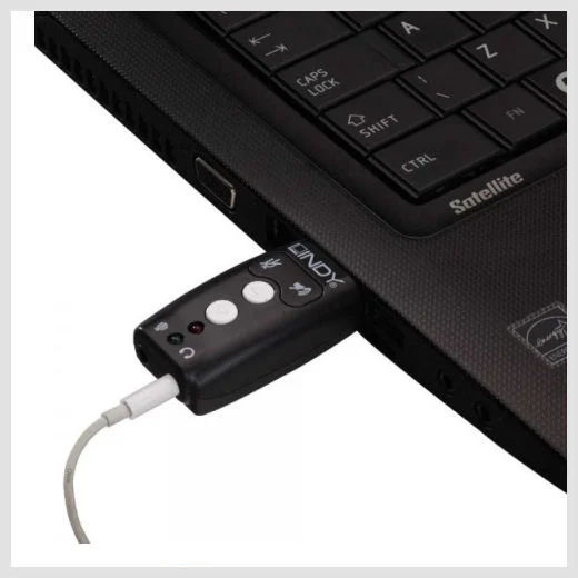 USB soundcard adapter plugged in