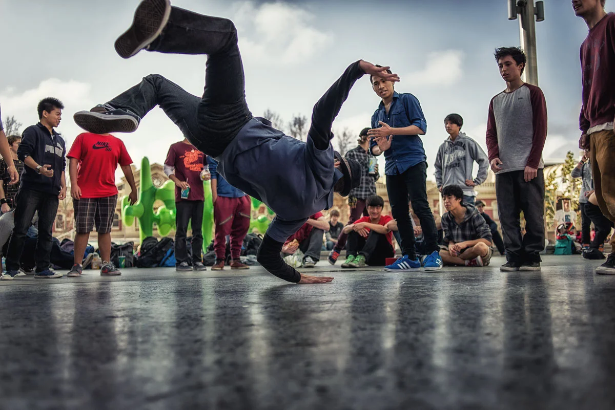 Break-Dancers, Perth, Western Australia - Piotrek Ziolkowski, 2013. Click for a full scale image. 