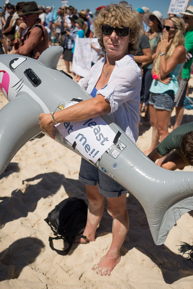 Protest agains shark cull policy in WA, Cottesloe, 2014, ©Piotrek Ziolkowski