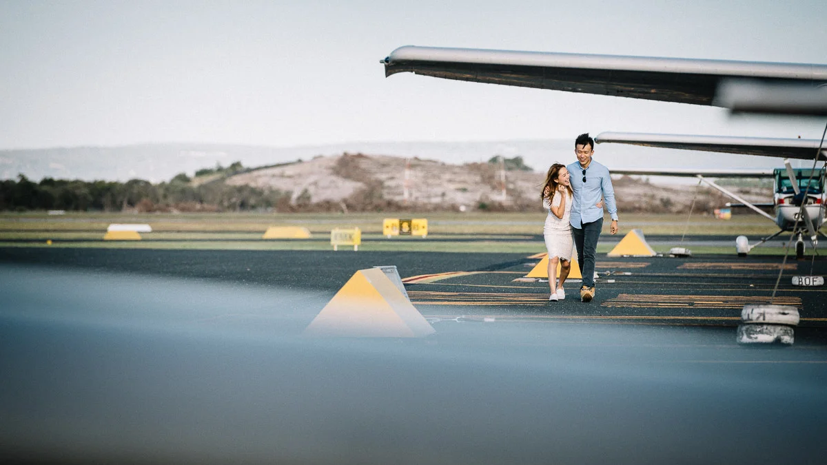 A little airport adventure / Couple photography session