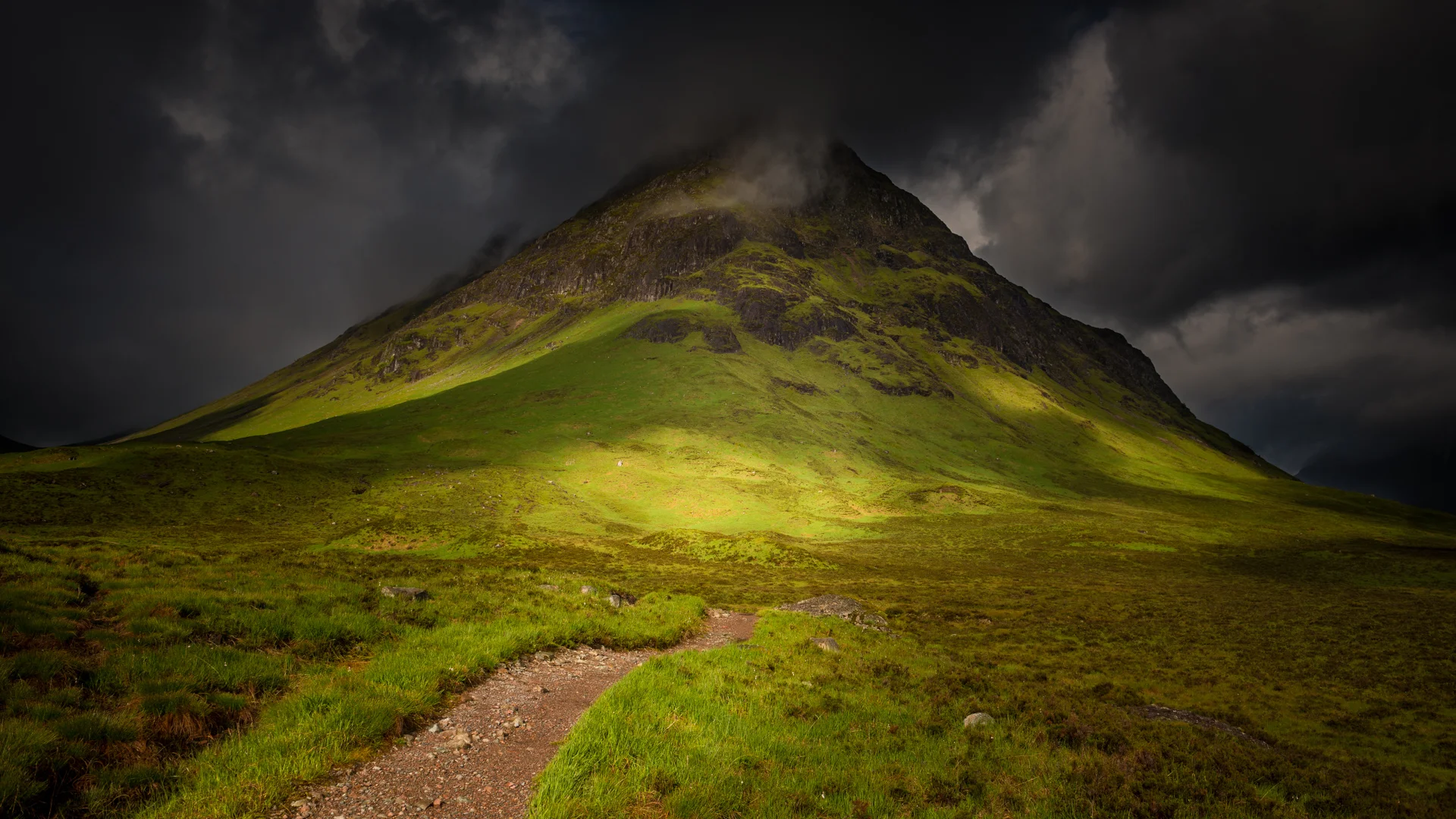 Using Light for Depth and Drama - Glencoe, Scotland