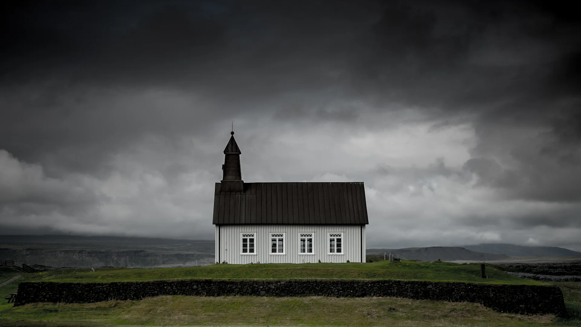 Capturing Long Exposure Waterfall and Churches