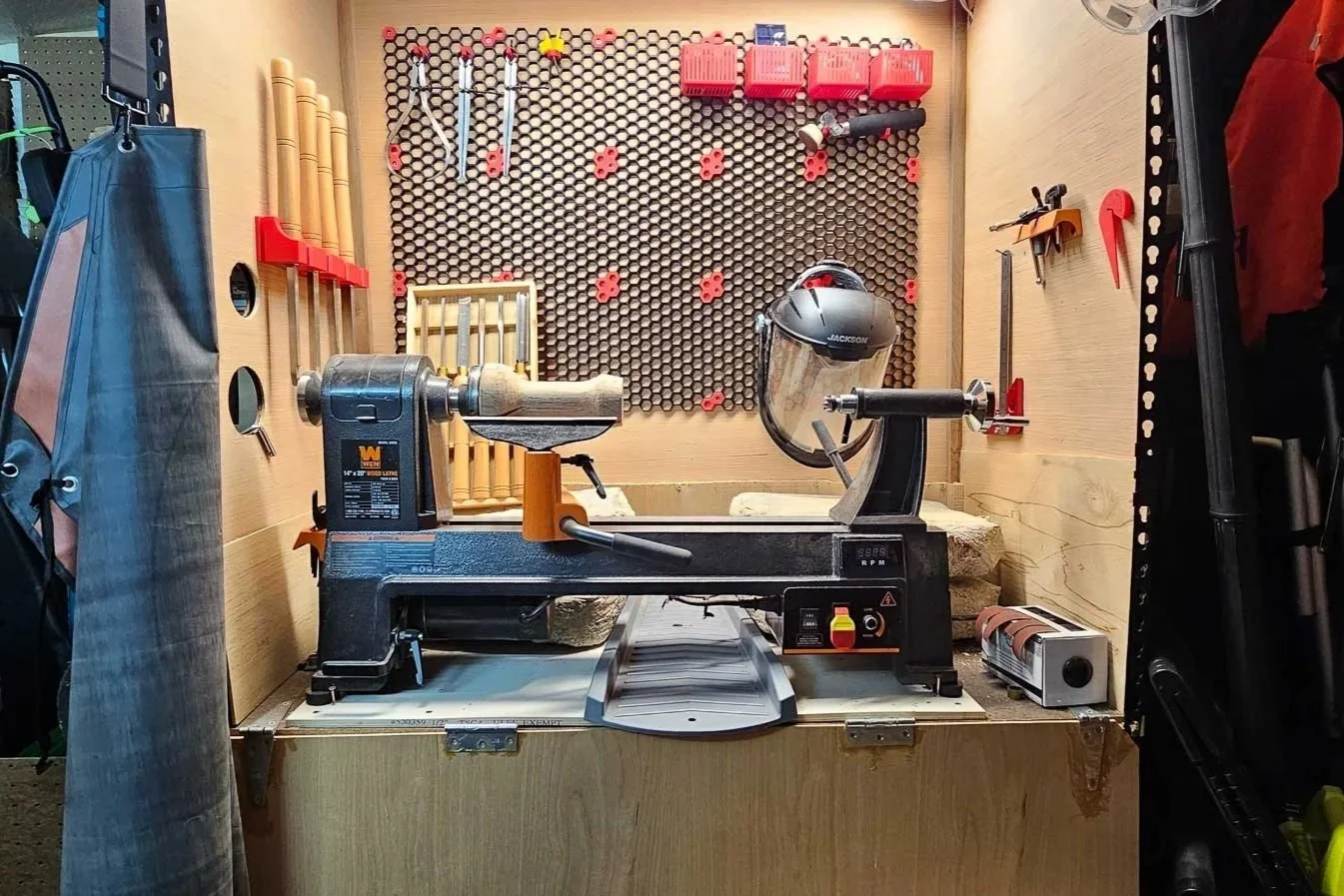 Wood lathe