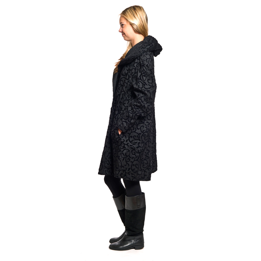Oversize Hood Short Scroll Mycra Pac Raincoat