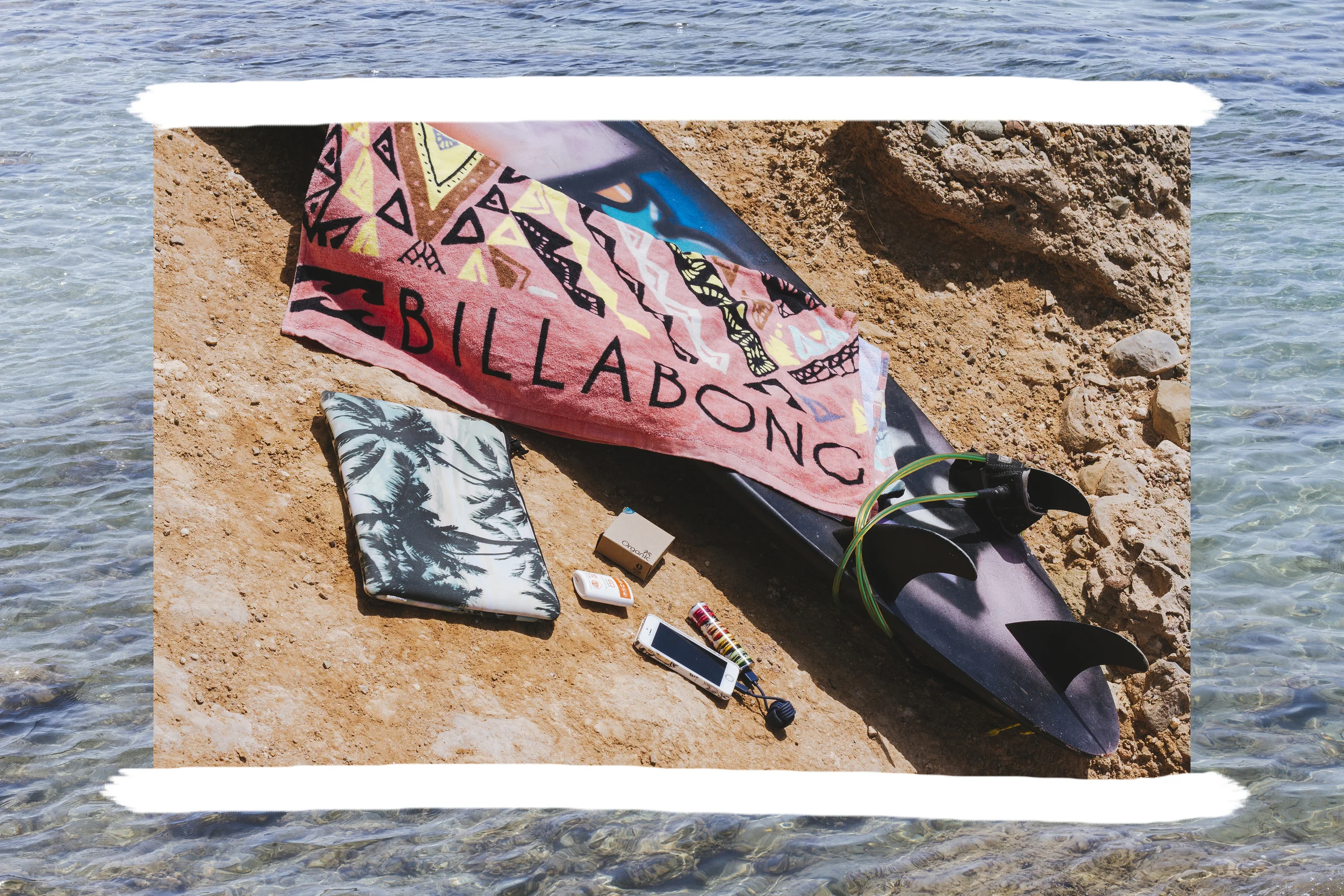  beach towel: billabong  • &nbsp;sunscreen stick: billabong  • &nbsp;power bank: puro greece 