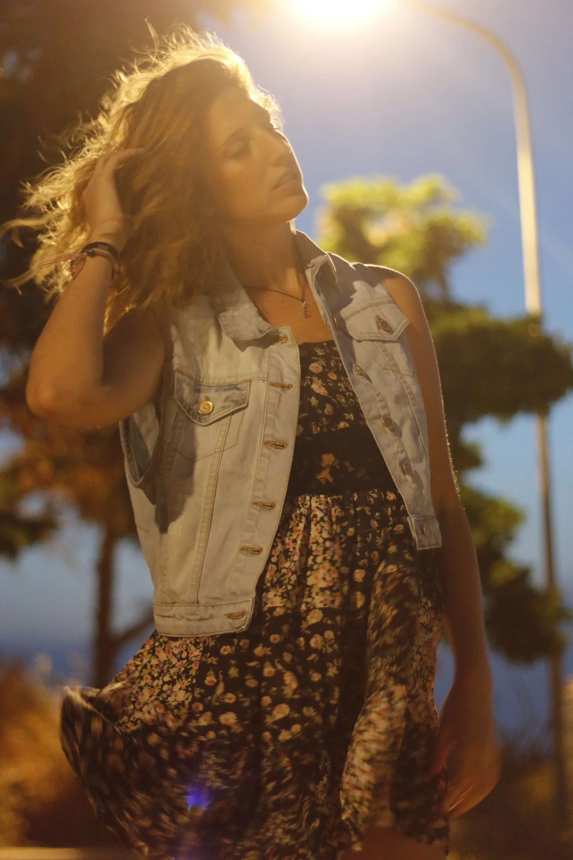 surf addict fashionista x pink woman