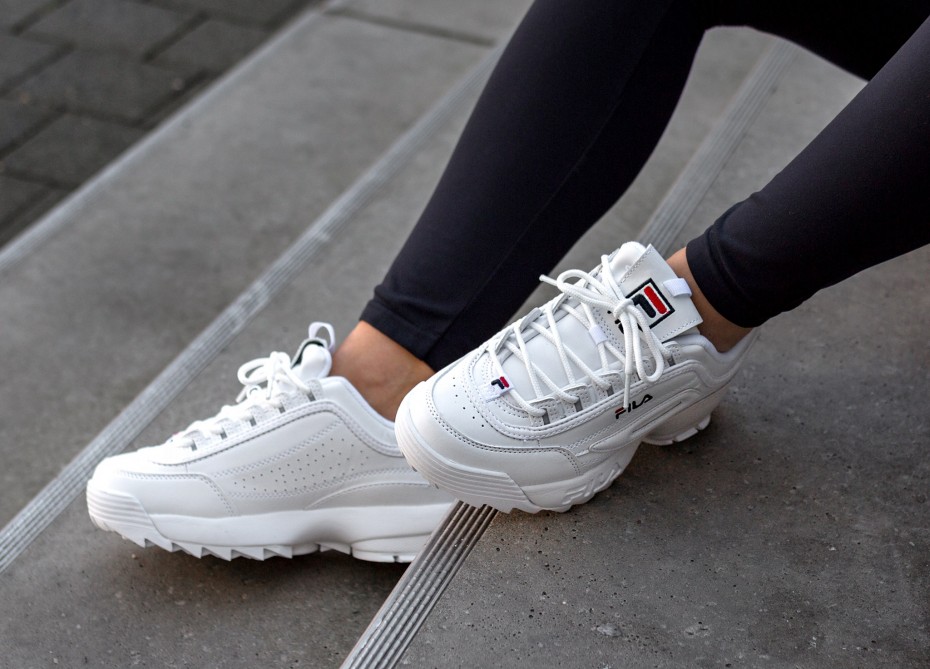 fila--disruptor-low-wmn-_white-1010302.1fg-2-os.jpg