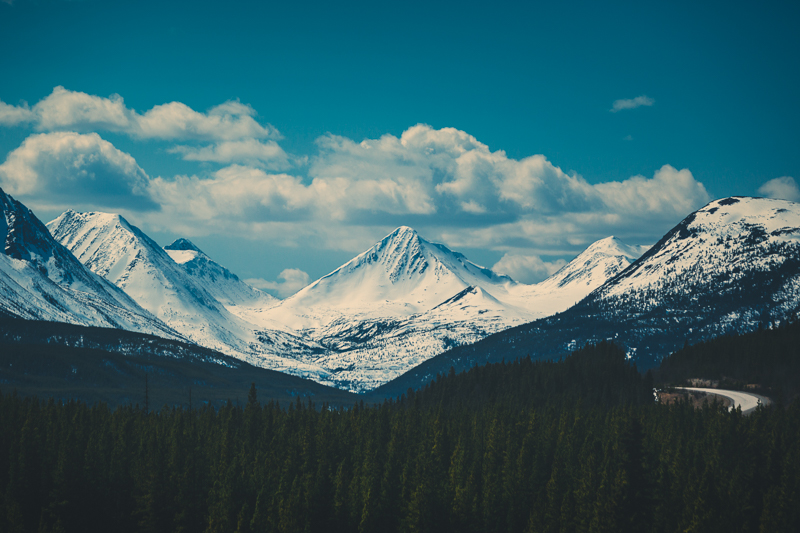 The glorious mountains of the Yukon. Alaska Highway, Yukon - Canon 5DMKIII 155mm, 1/3200 @ f4.5, ISO 400