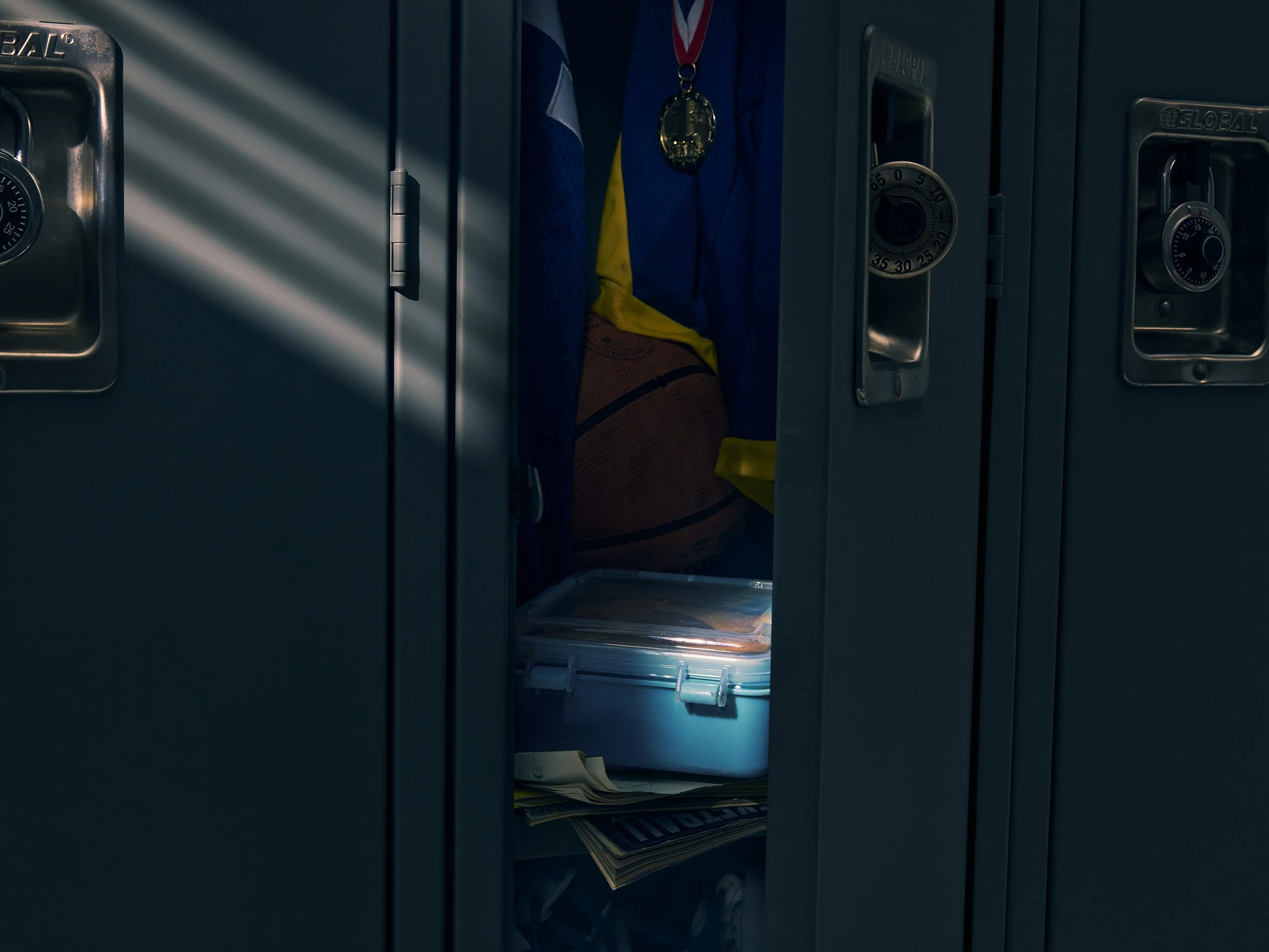 RS_Hellmanns_Locker_89759 copy.jpg