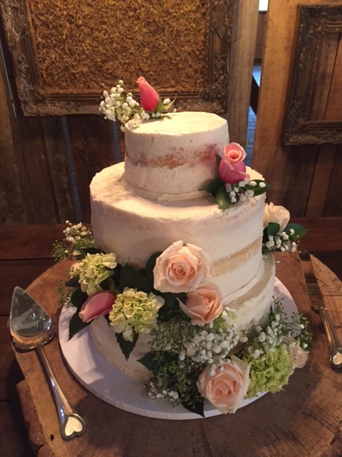 Meadowhall Farm Wedding Cake