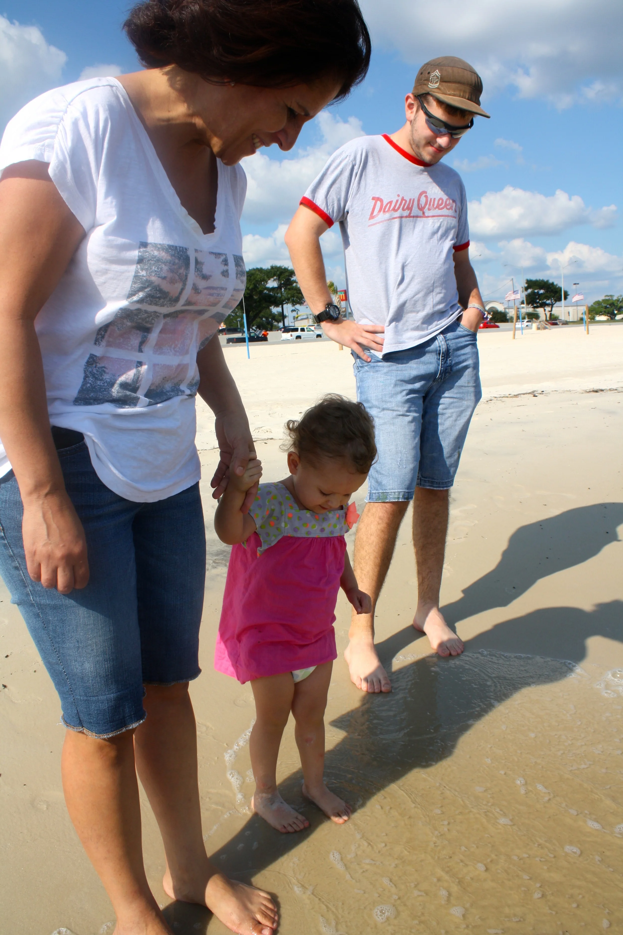 Mimi and Uncle Caleb lent courage to Kenzie in her first ocean "toe-dipping".