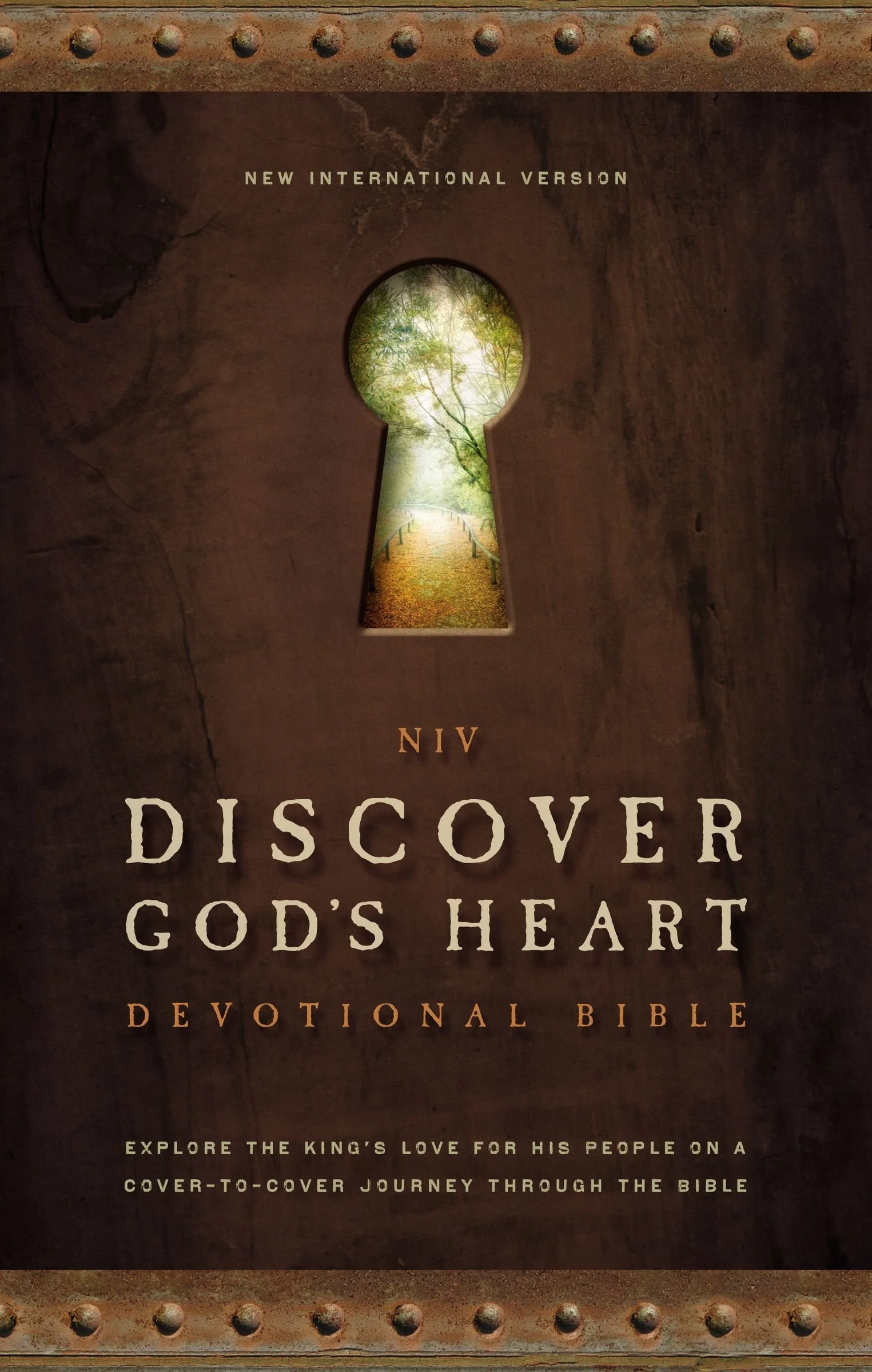 Book Review: NIV Discover God’s Heart Devotional Bible