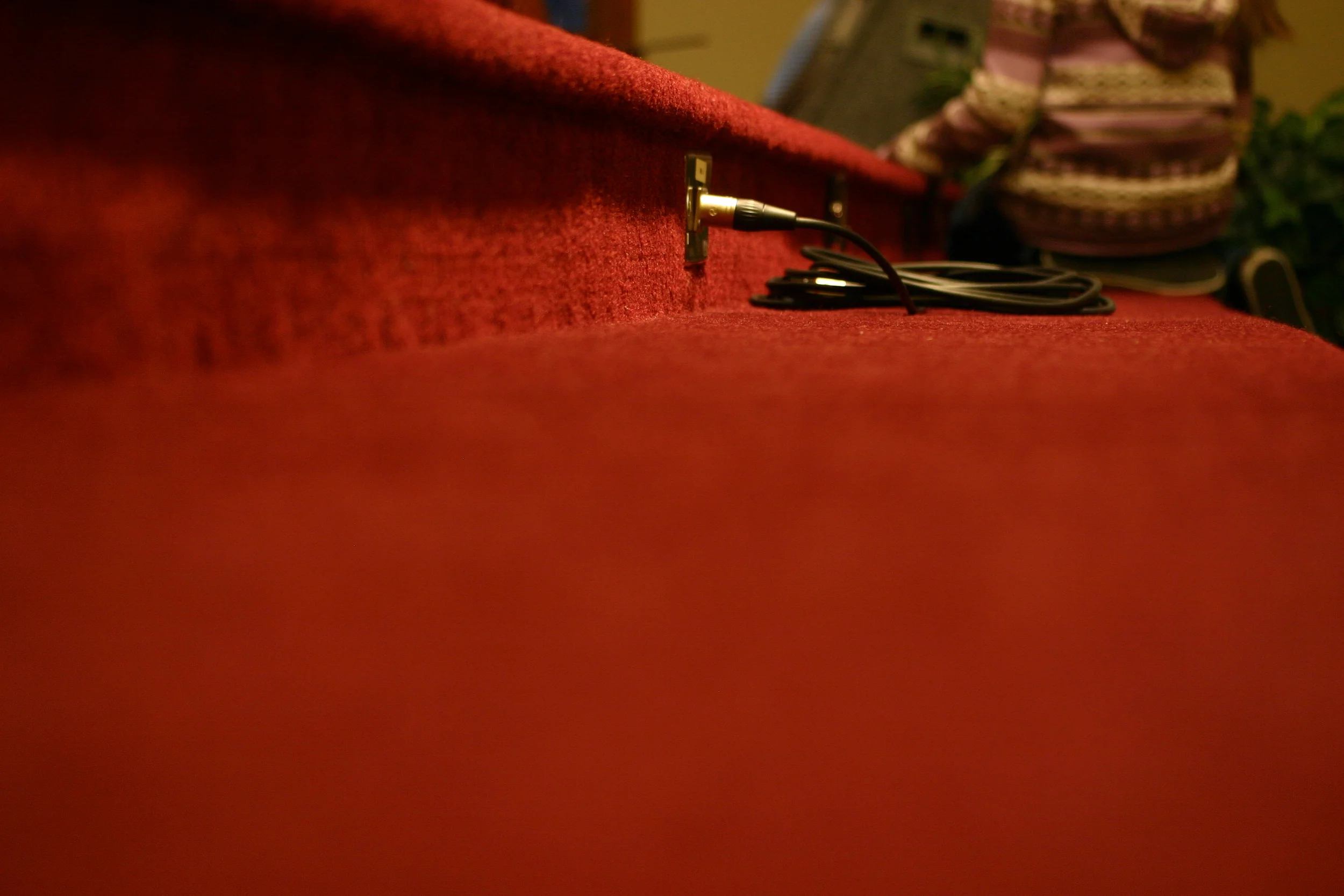 christmas music that doesn't suck