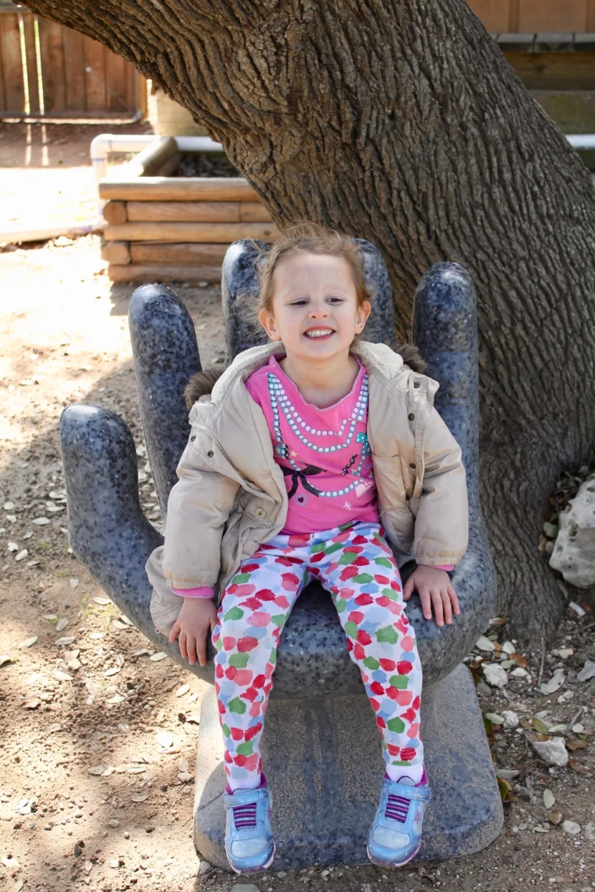 Obligatory Zoo Photo with the hand seat