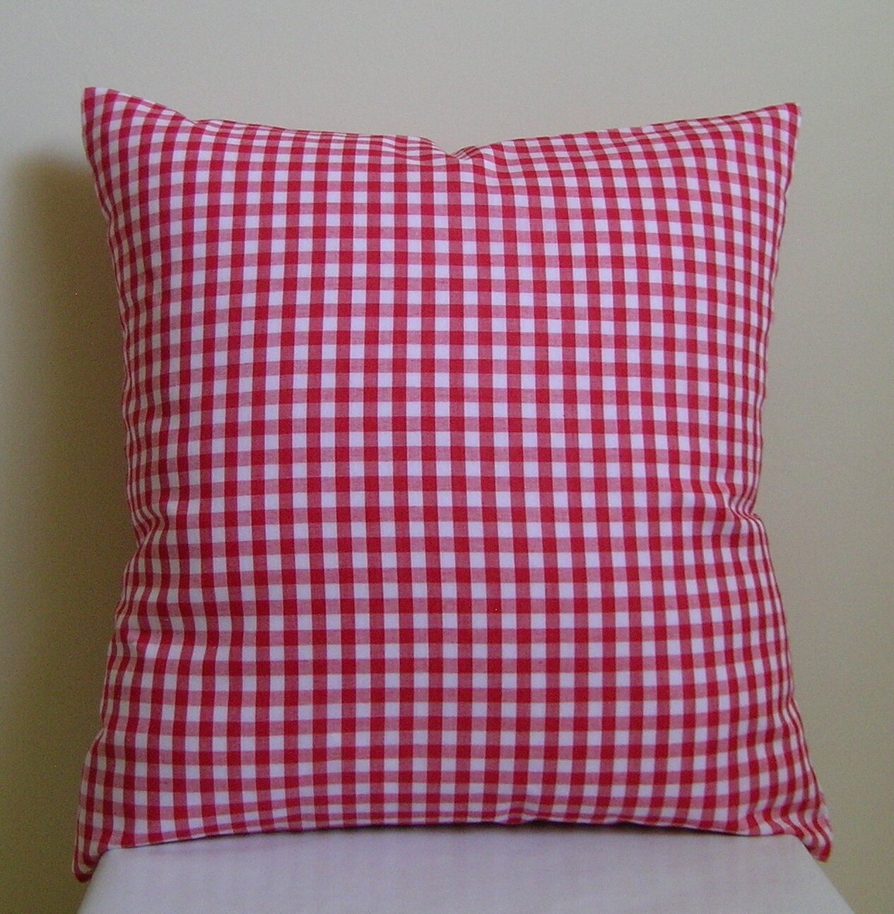 red gingham pillows
