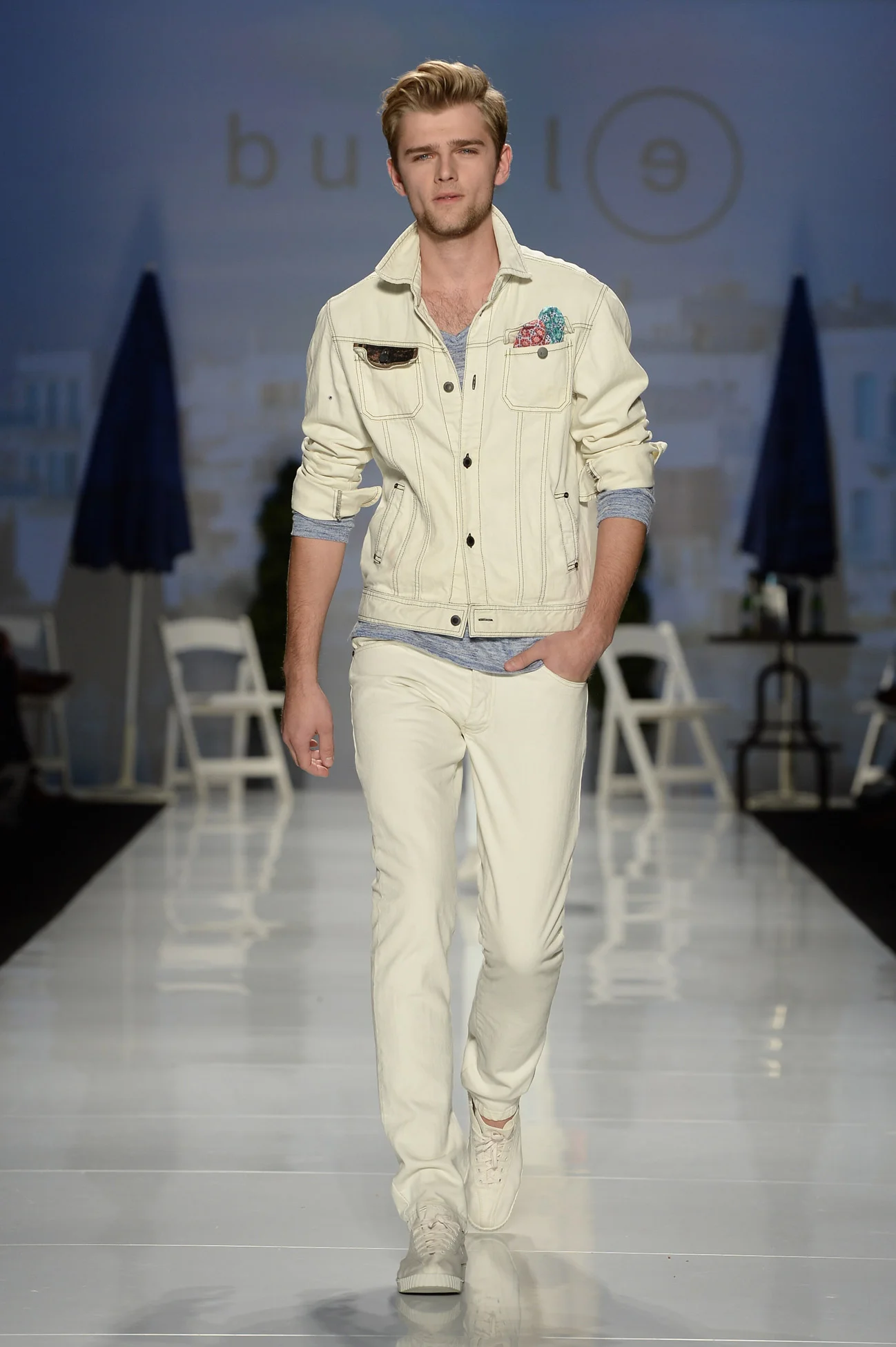 Bustle_Clothing_SS15_TFW_GP1_7303.jpg