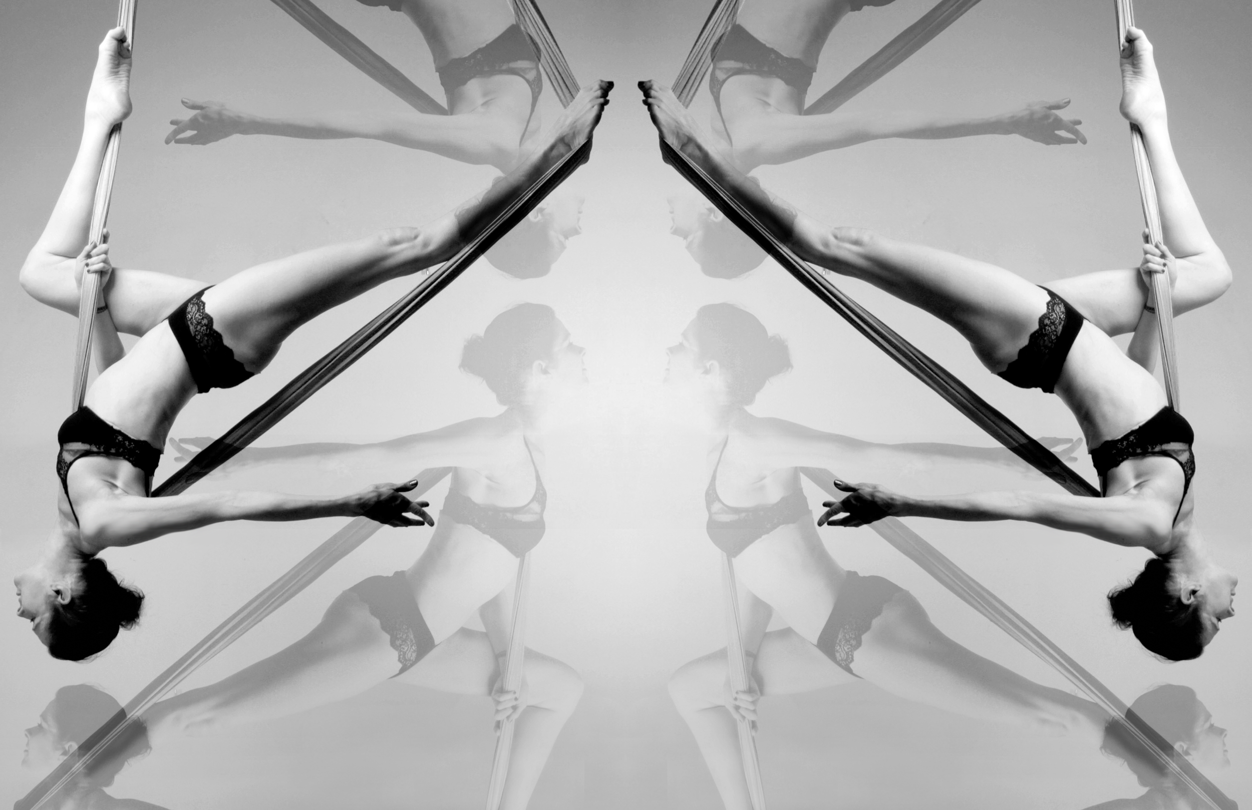 VISUAL DESIGN A GREEN BEAUTY PHOTOGRAPHY: NATHANIEL NORWOOD { Layered Motion 2 }