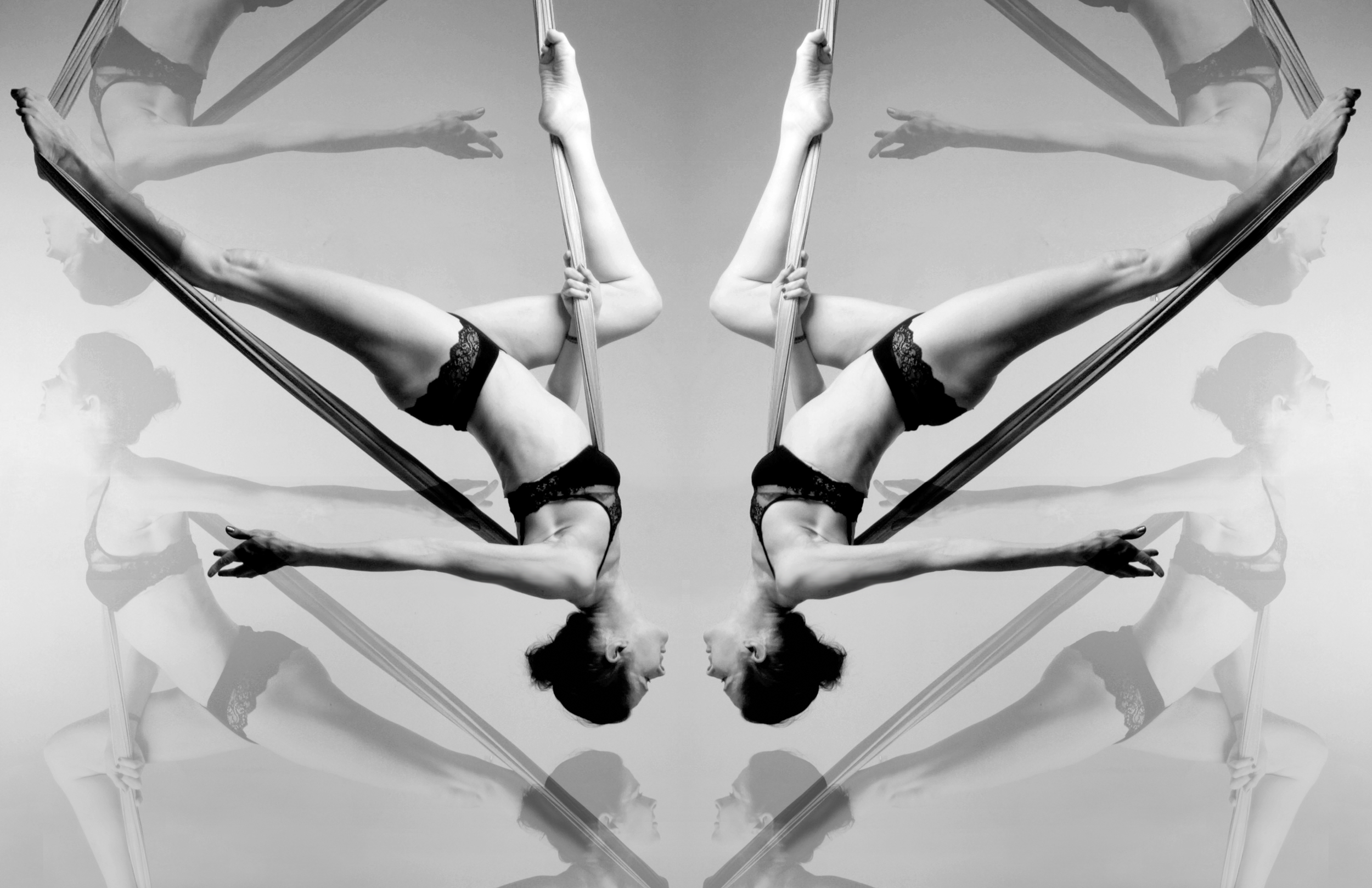 VISUAL DESIGN A GREEN BEAUTY PHOTOGRAPHY: NATHANIEL NORWOOD { Layered Motion 4 }