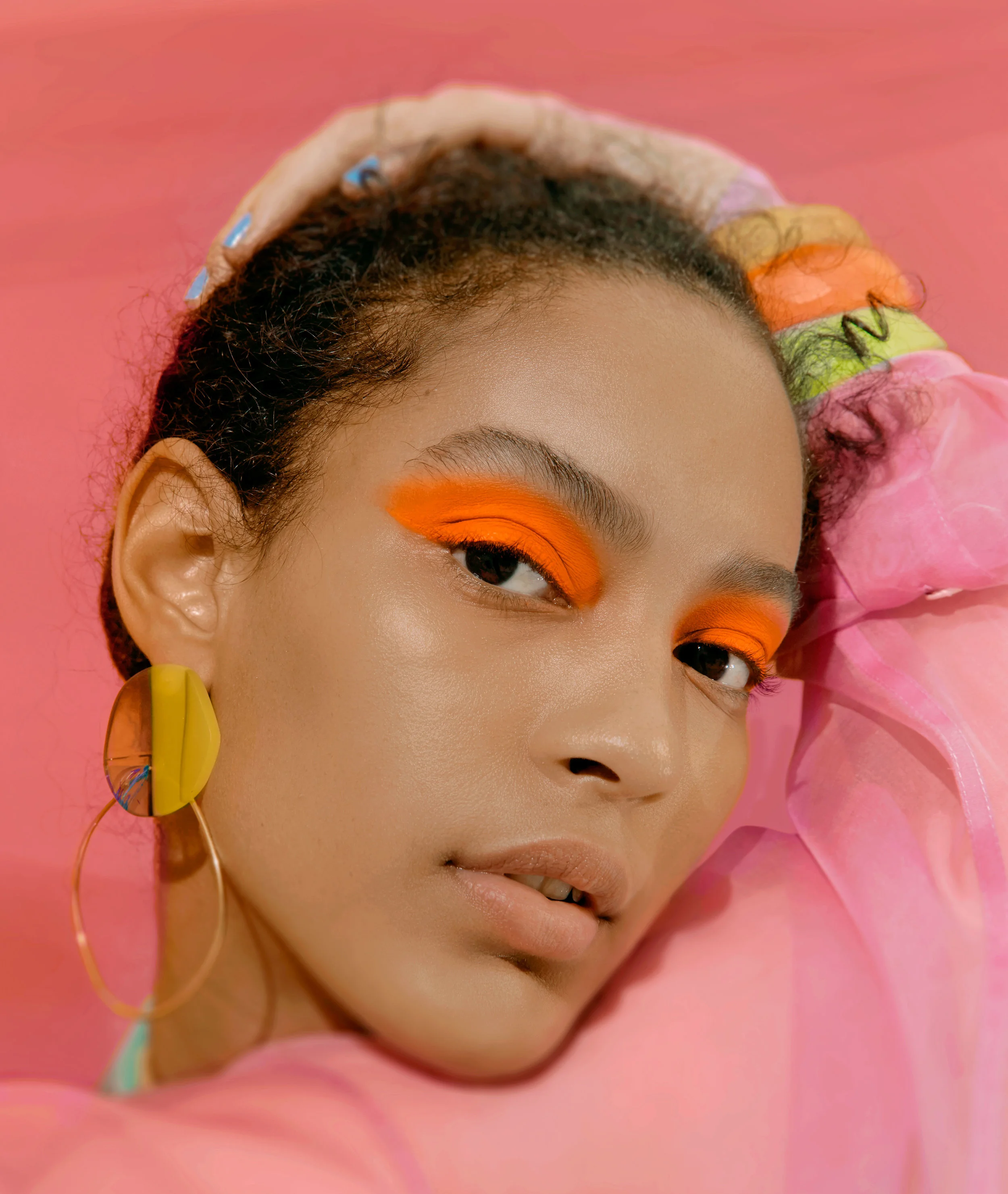 AL020119Neon_Beauty02.jpg