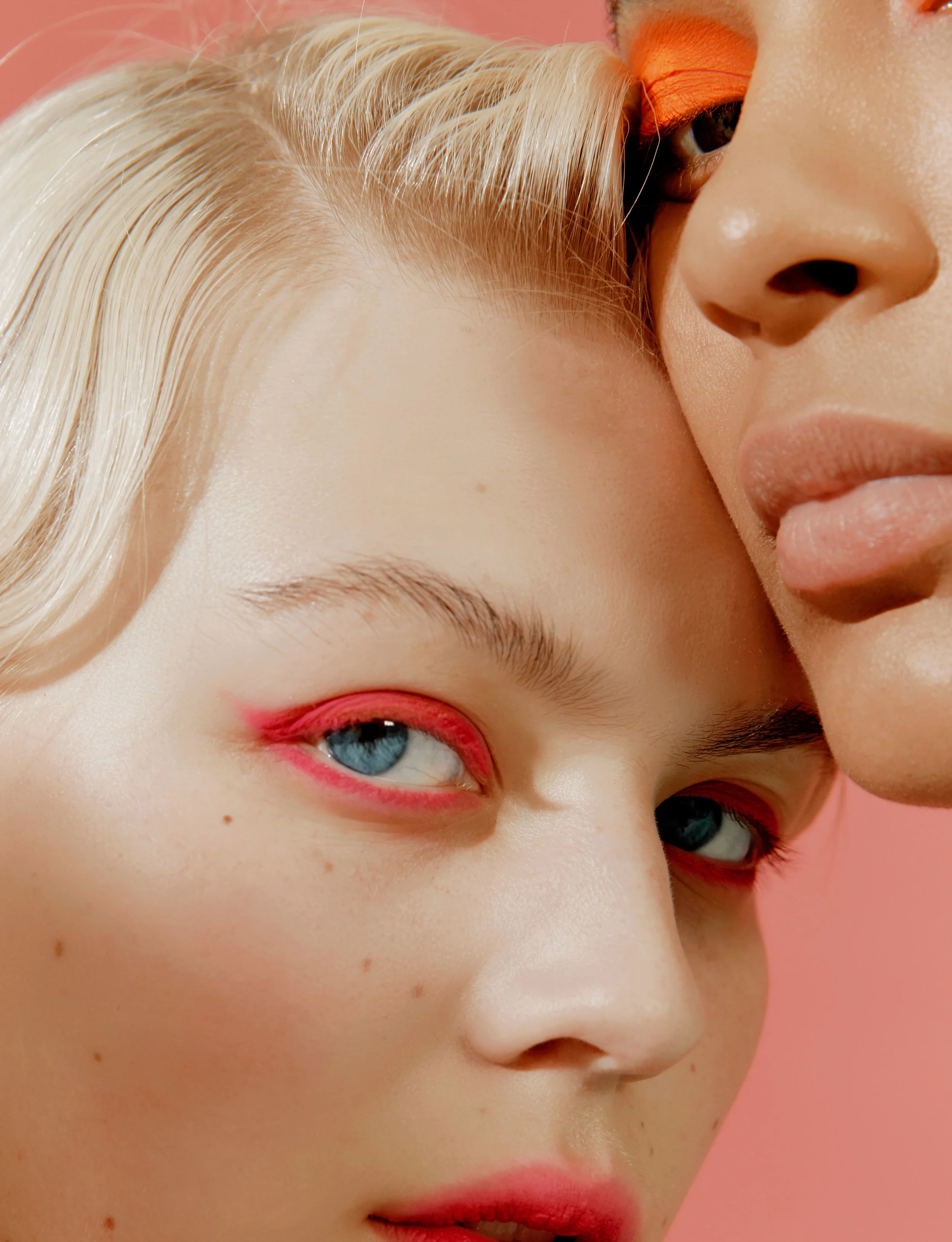 AL020119Neon_Beauty05.jpg