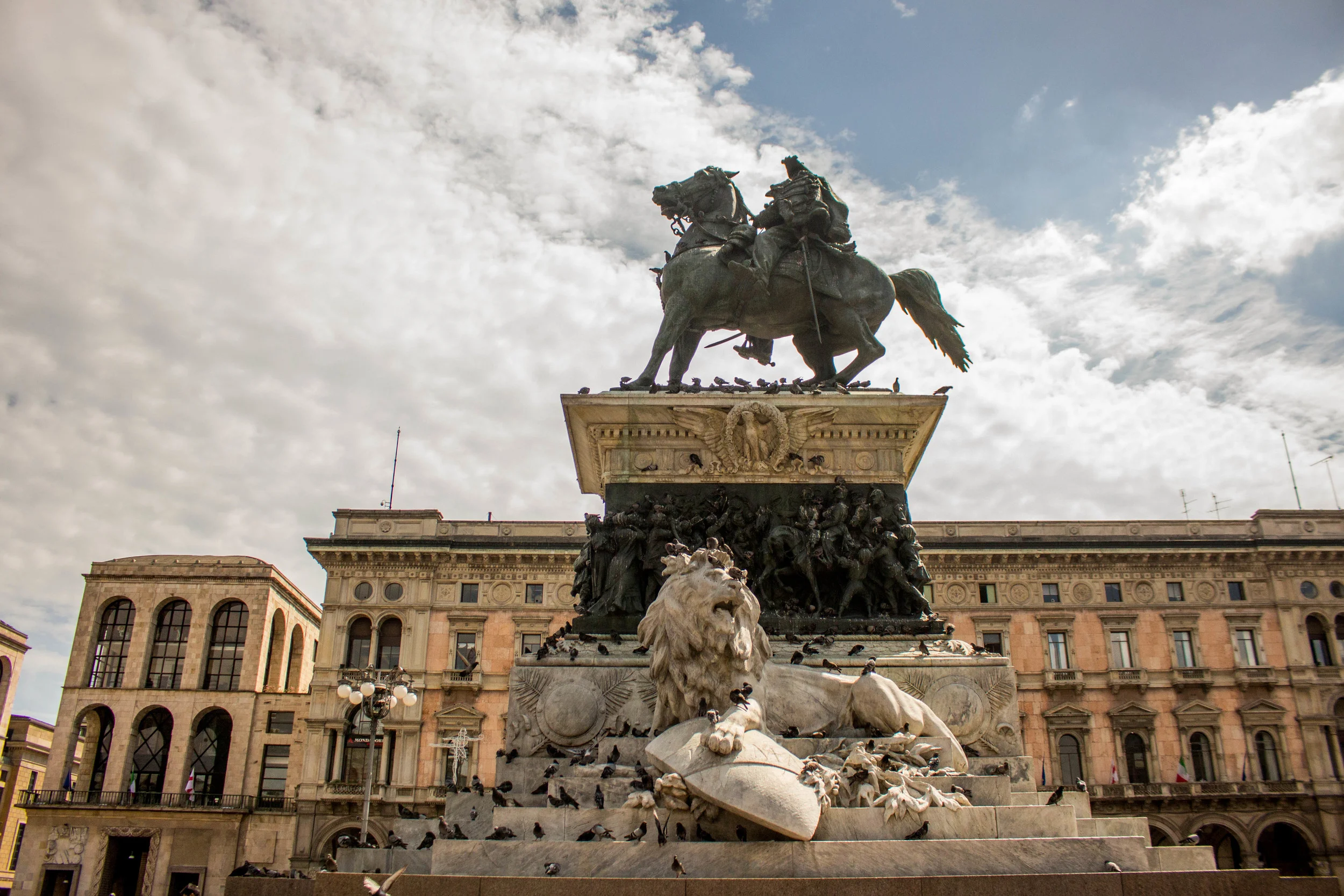 Piazza Il'Duomo, Milan | Italy