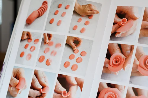 Making gumpaste roses