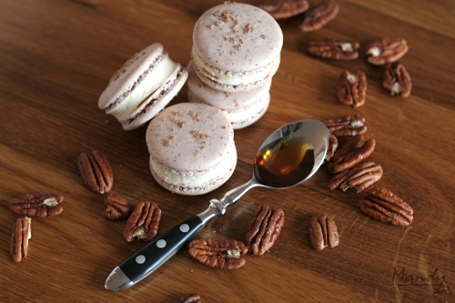 Maple Pecan Macaron 01.jpg