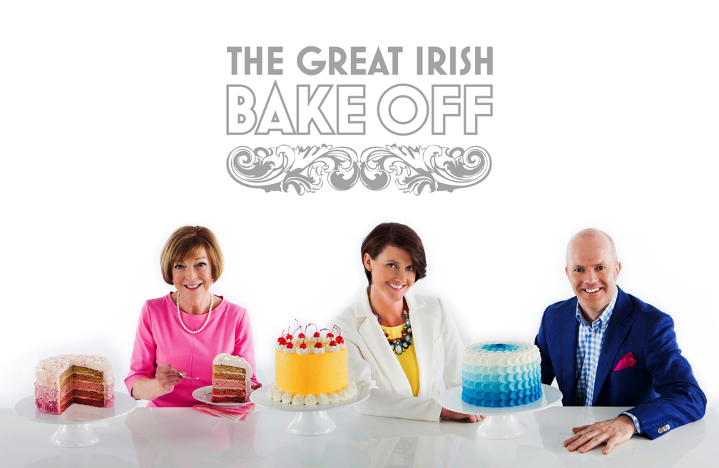Shhhh... Don't tell anyone, but I made a bit of an Oops with the pink cake! The other 2 look pretty good though ;) (Official photo posted with permission)