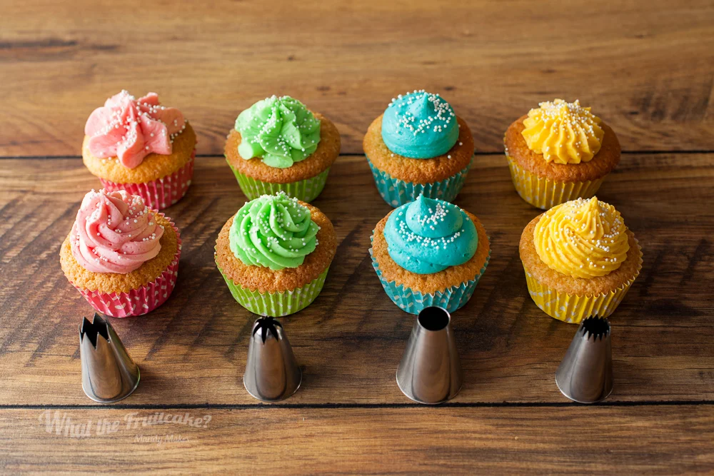 Video Frosting Cupcakes