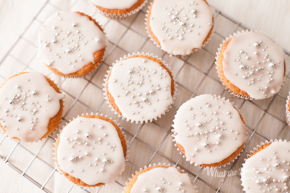 Vanilla Cupcakes v2-5080.jpg