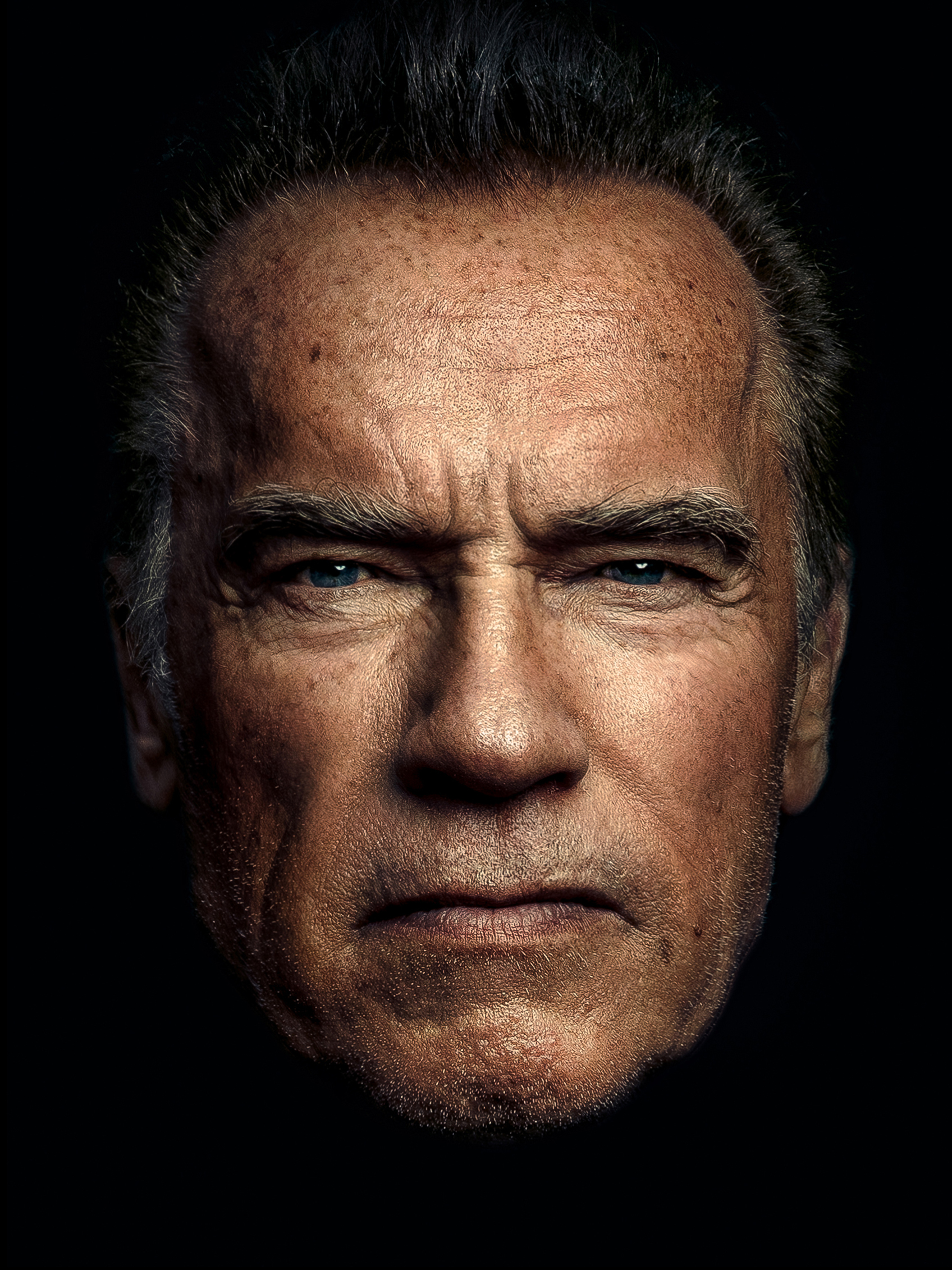 Arnold Schwarzenegger FERTIG geschärft.jpg