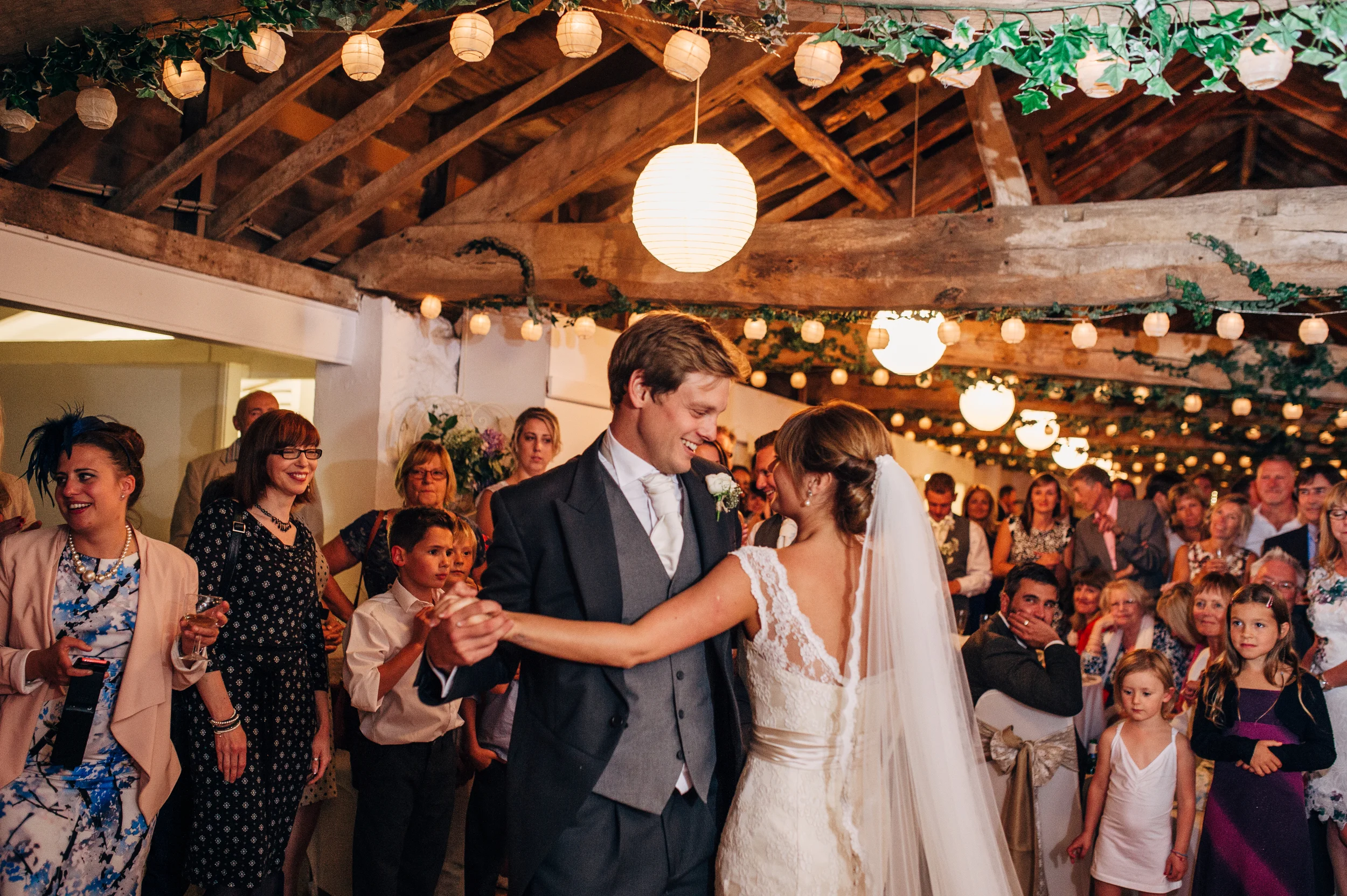STYLISH AND CHIC HASELEY MANOR WEDDING