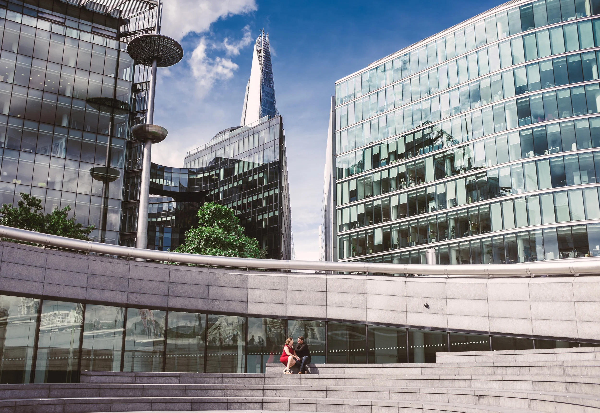 A NATURAL SOUTHBANK ENGAGEMENT SHOOT IN LONDON